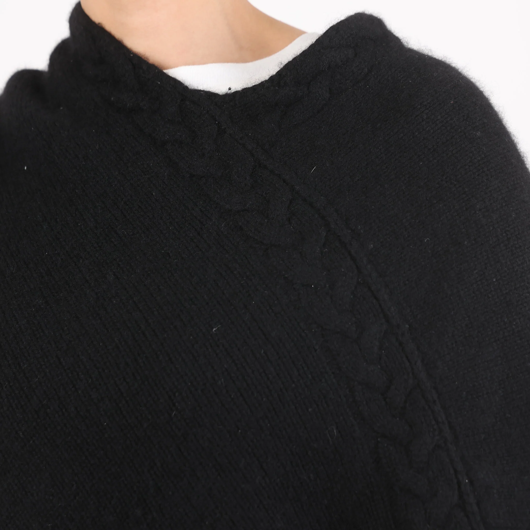 Scarf, UK Size 10 - Image 4