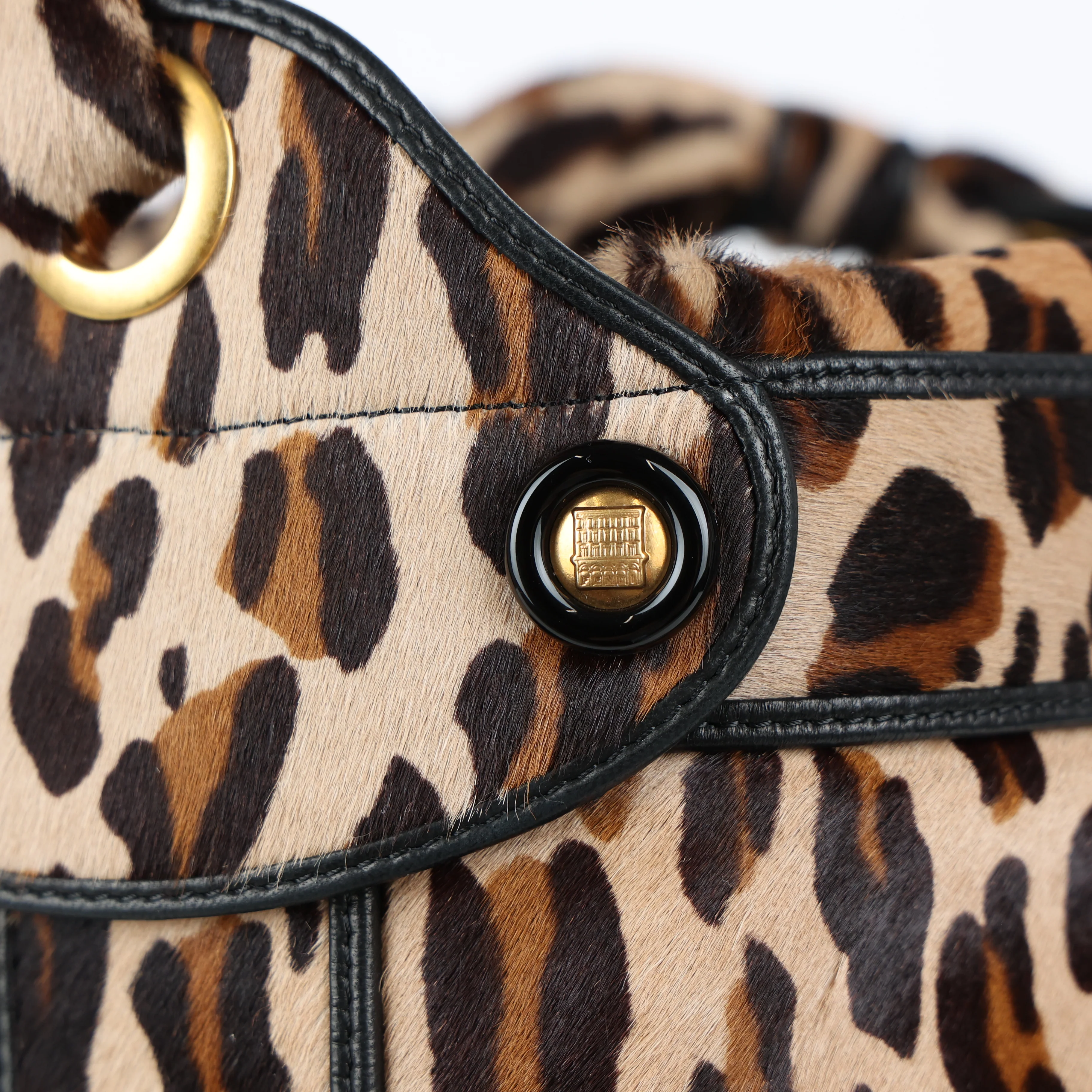 Fendi, Palazzo Bucket Bag - Image 6
