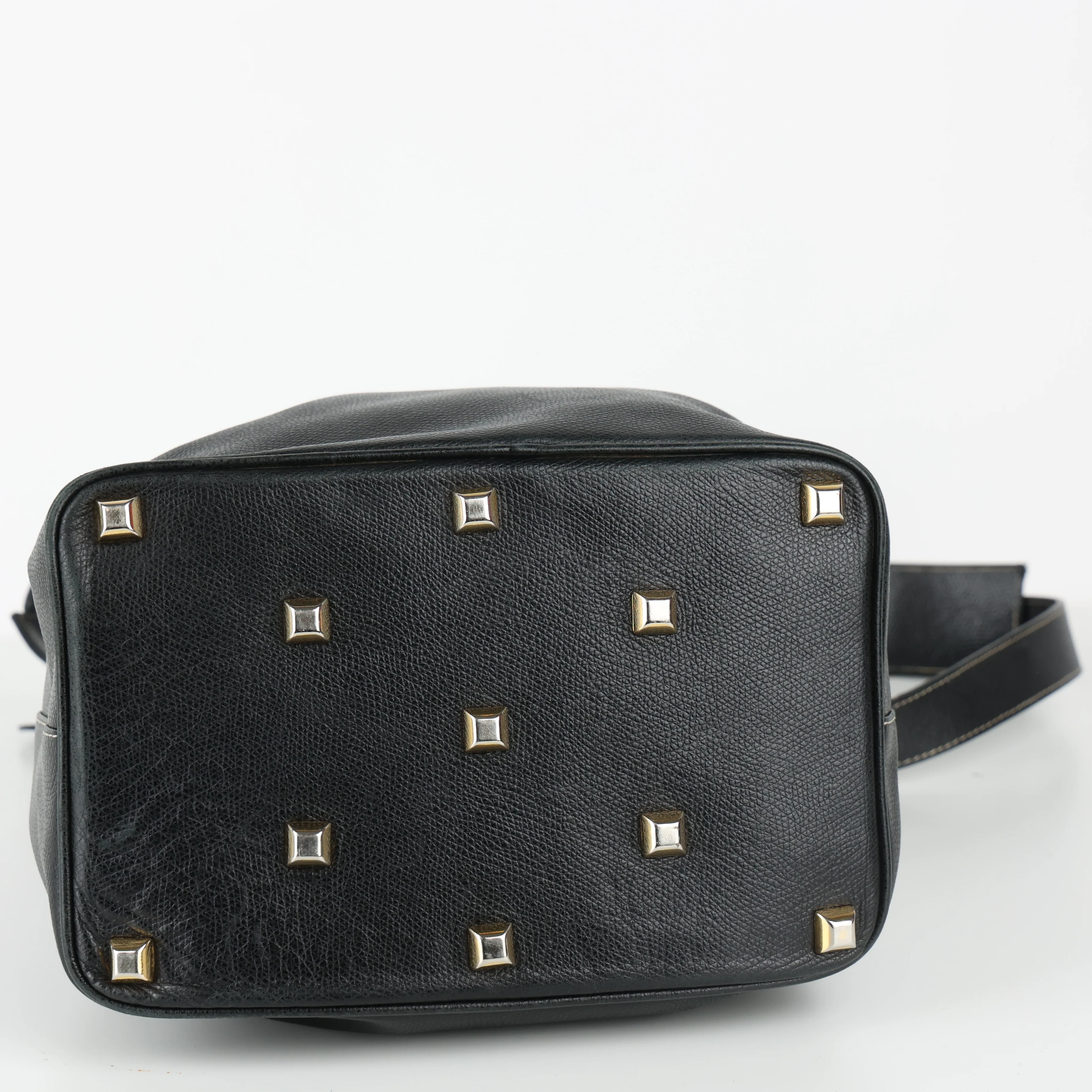 Salvatore Ferragamo, Bucket Bag - Image 4