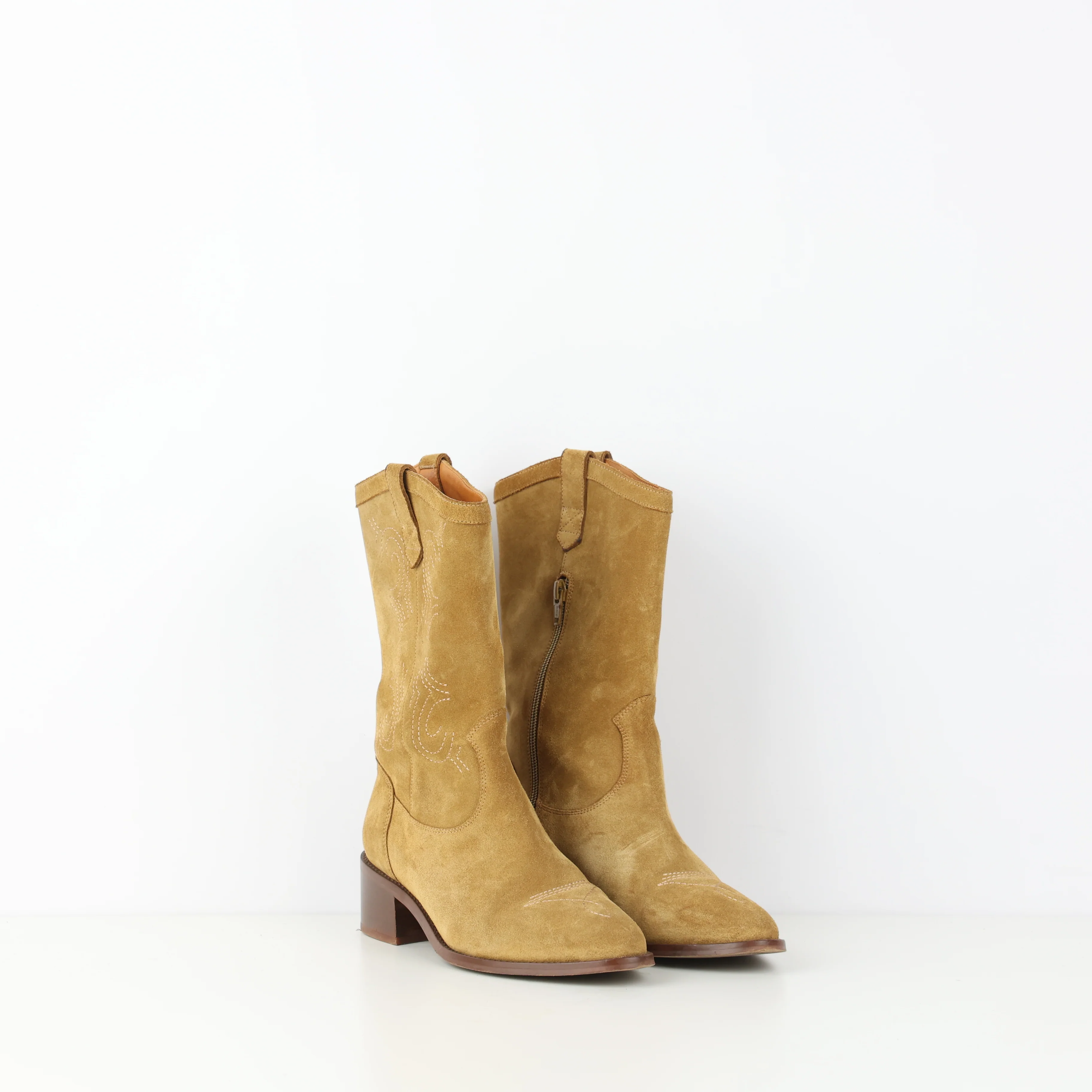 Boots , Shoe Size 37 - Image 2