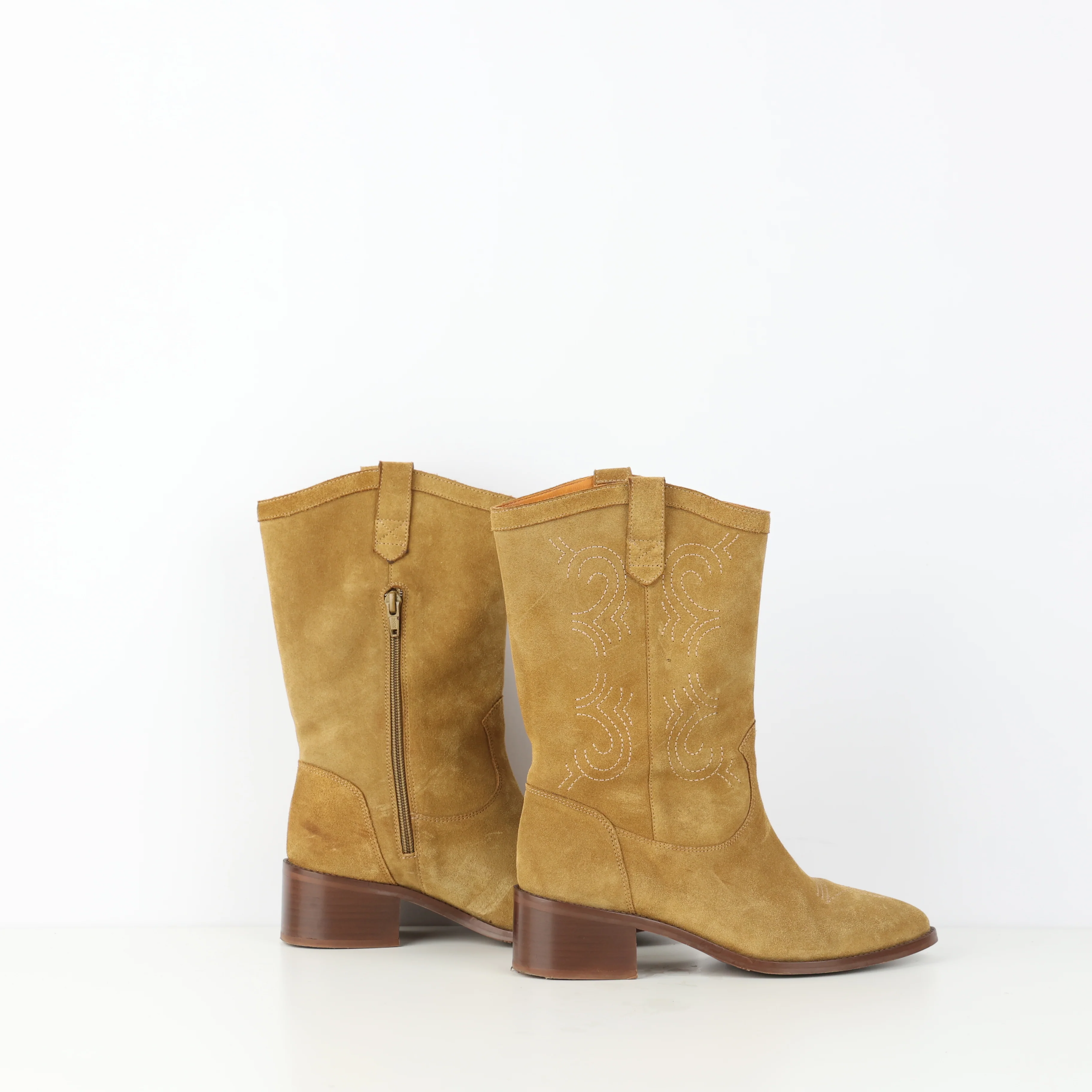 Boots , Shoe Size 37 - Image 3