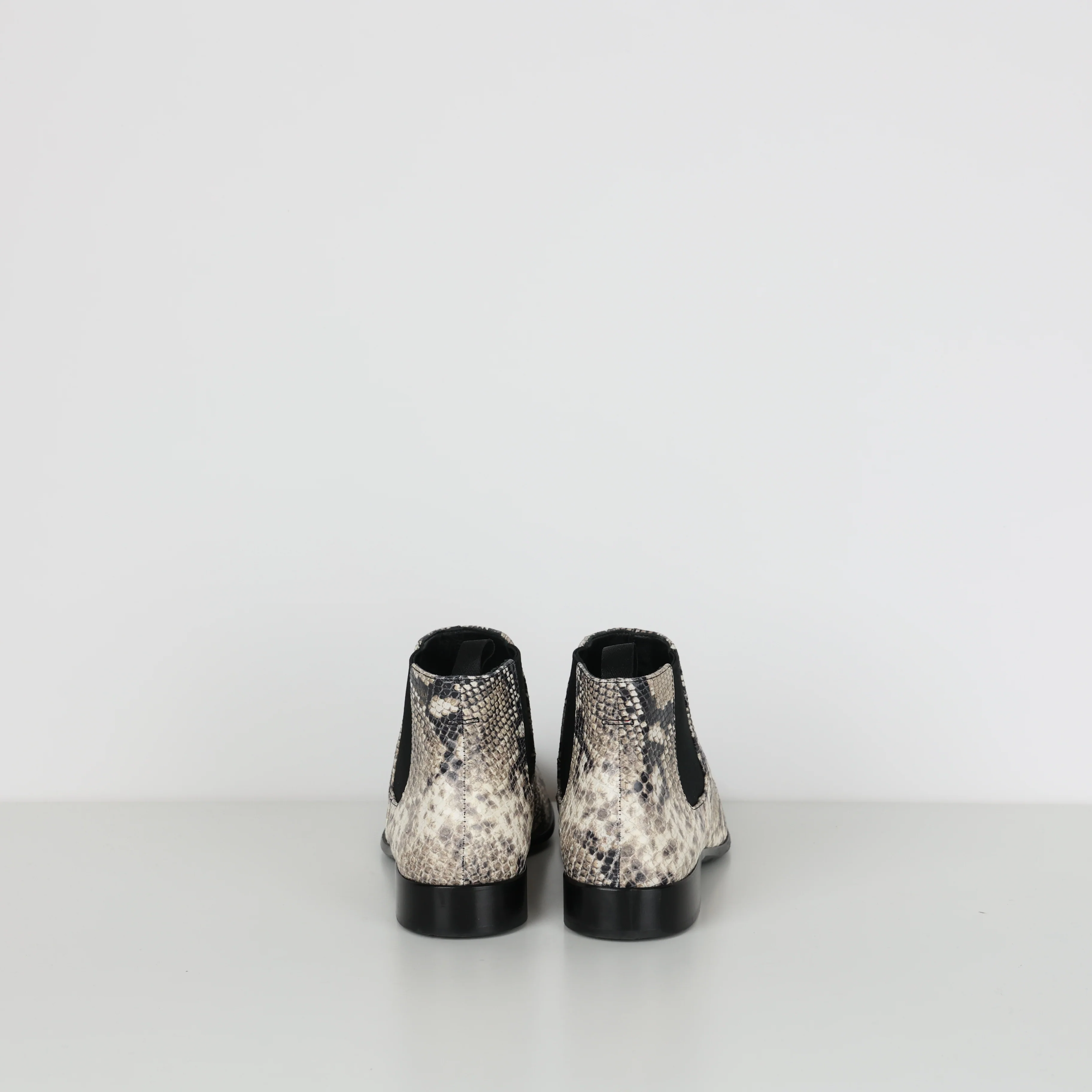 Boots , Shoe Size 37.5 - Image 3