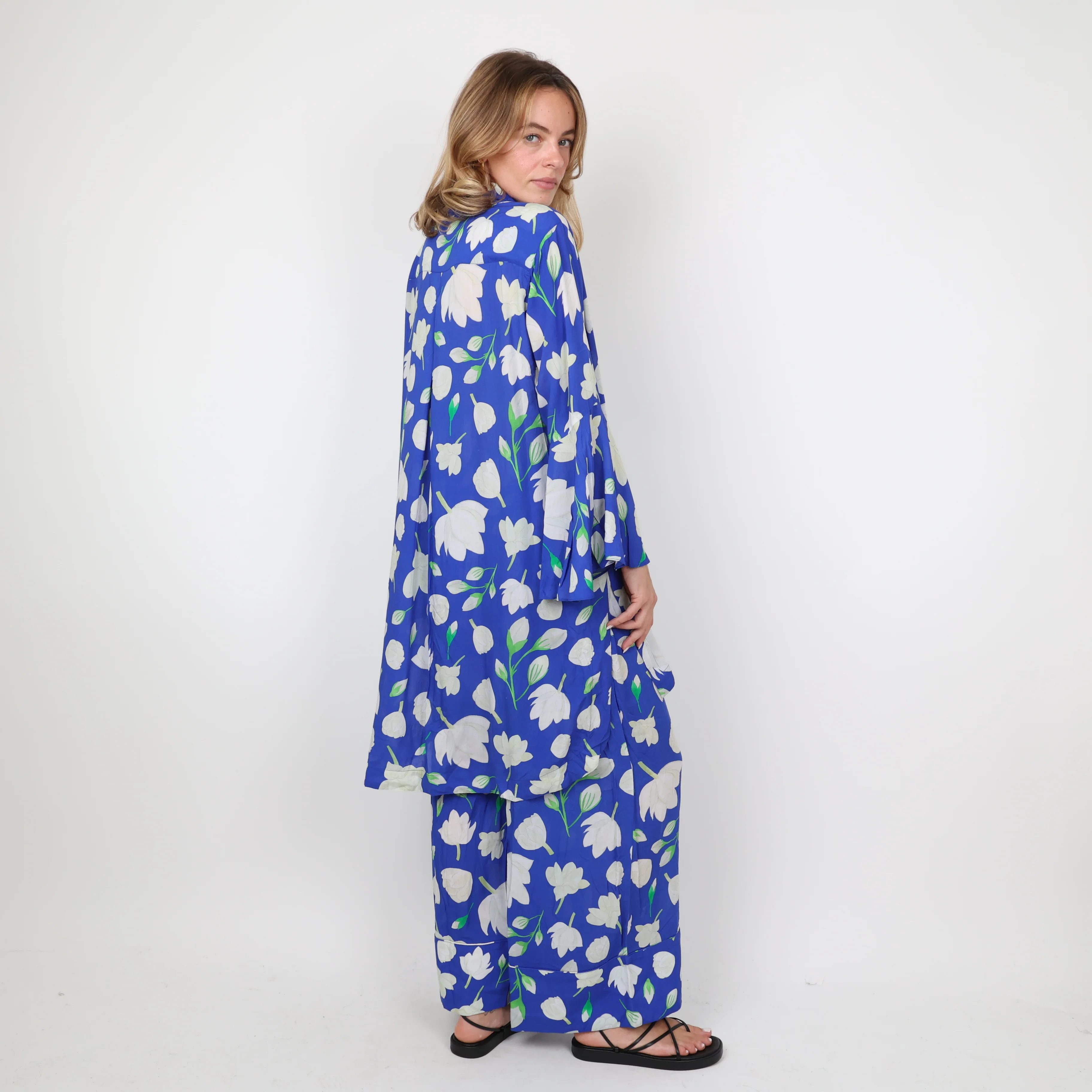 Co Ord, UK Size 6 - Image 2