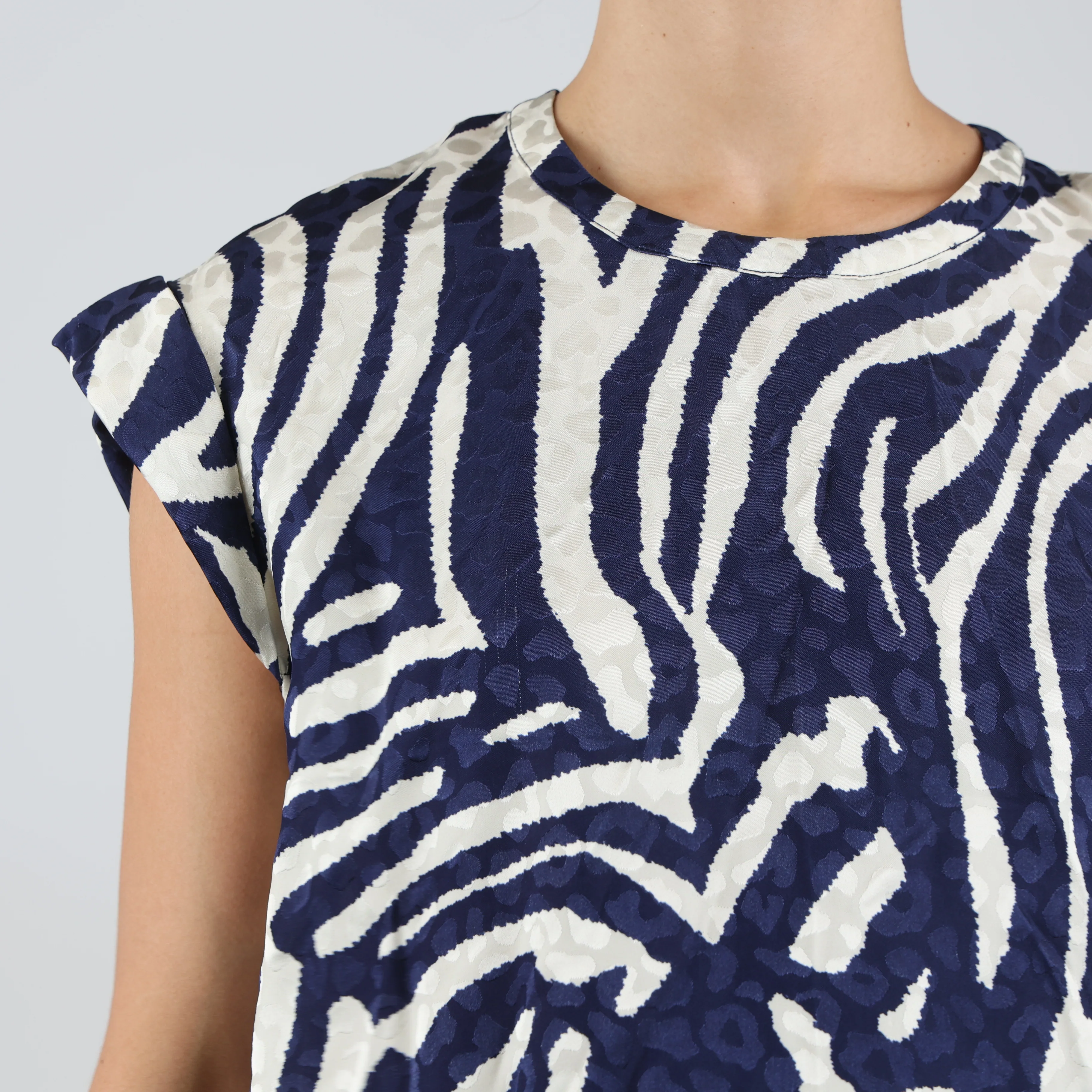 Co Ord, UK Size 12 - Image 5