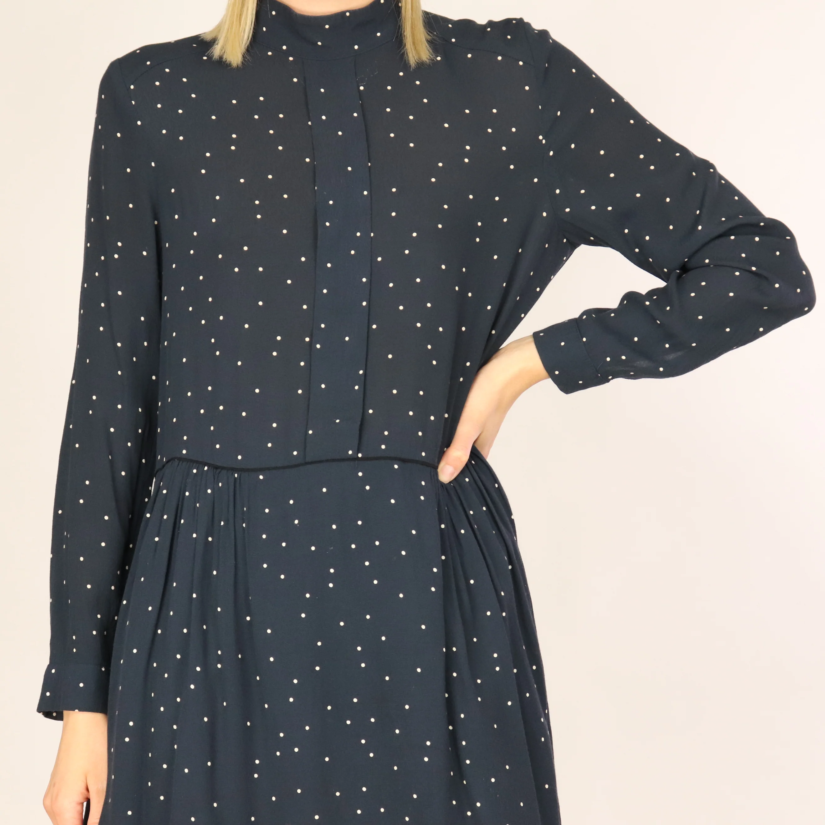 Dress, Size 6 - Image 3