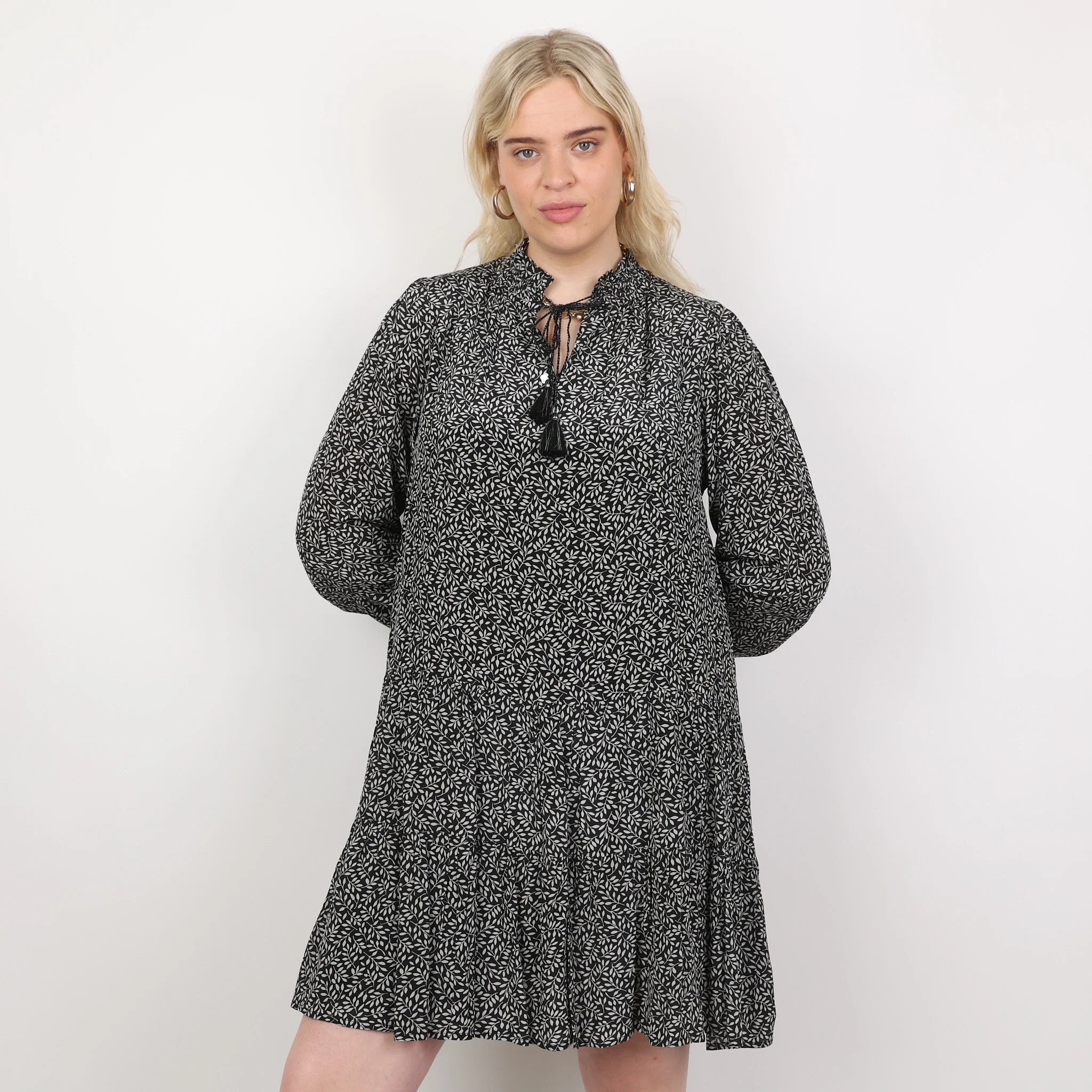 Dress, UK Size 16 - Image 3