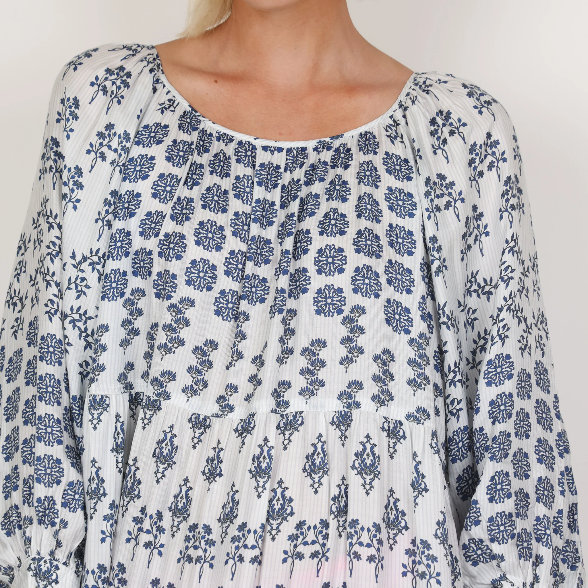 Dress, UK Size 8 - Image 4