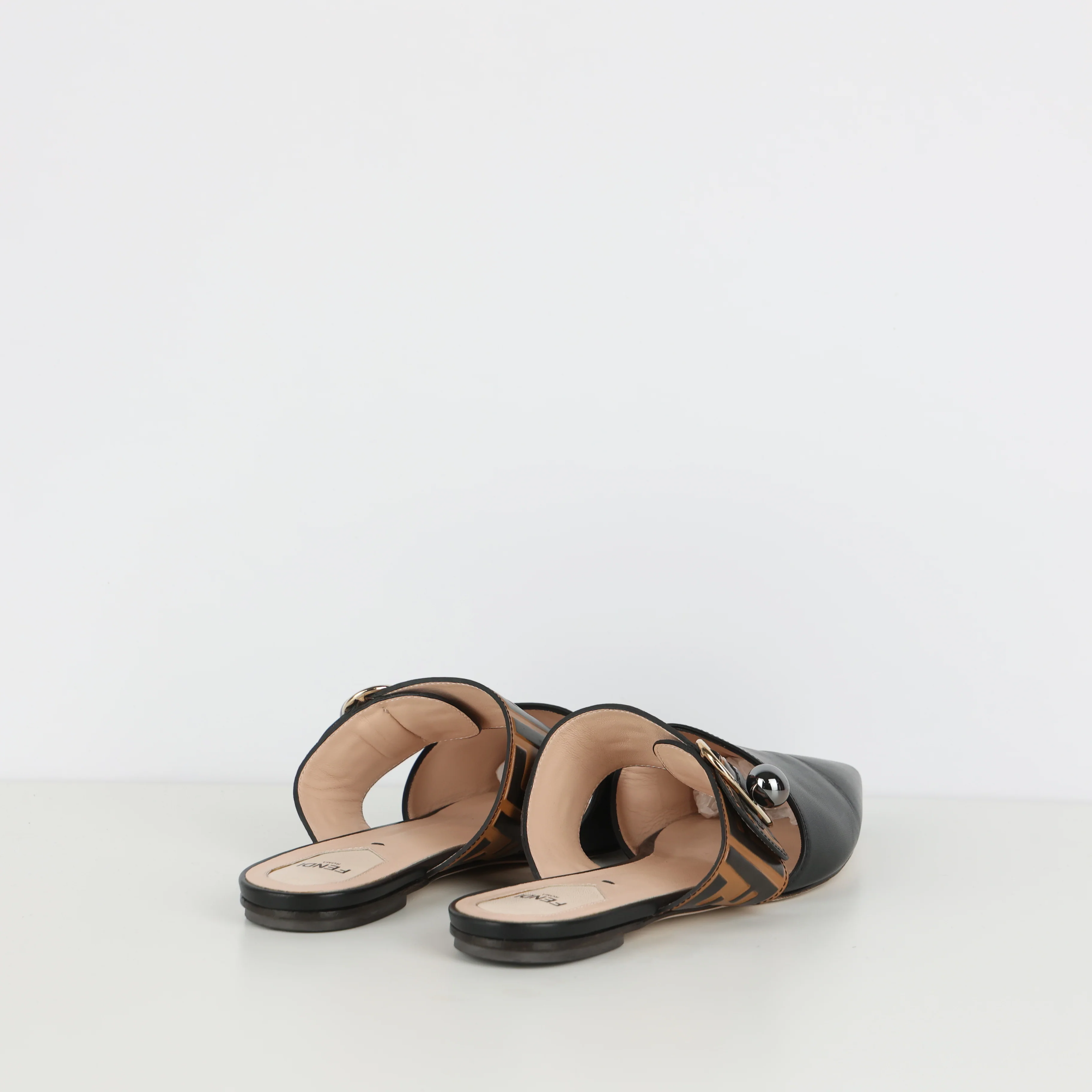 Flats , Shoe Size 40 - Image 4