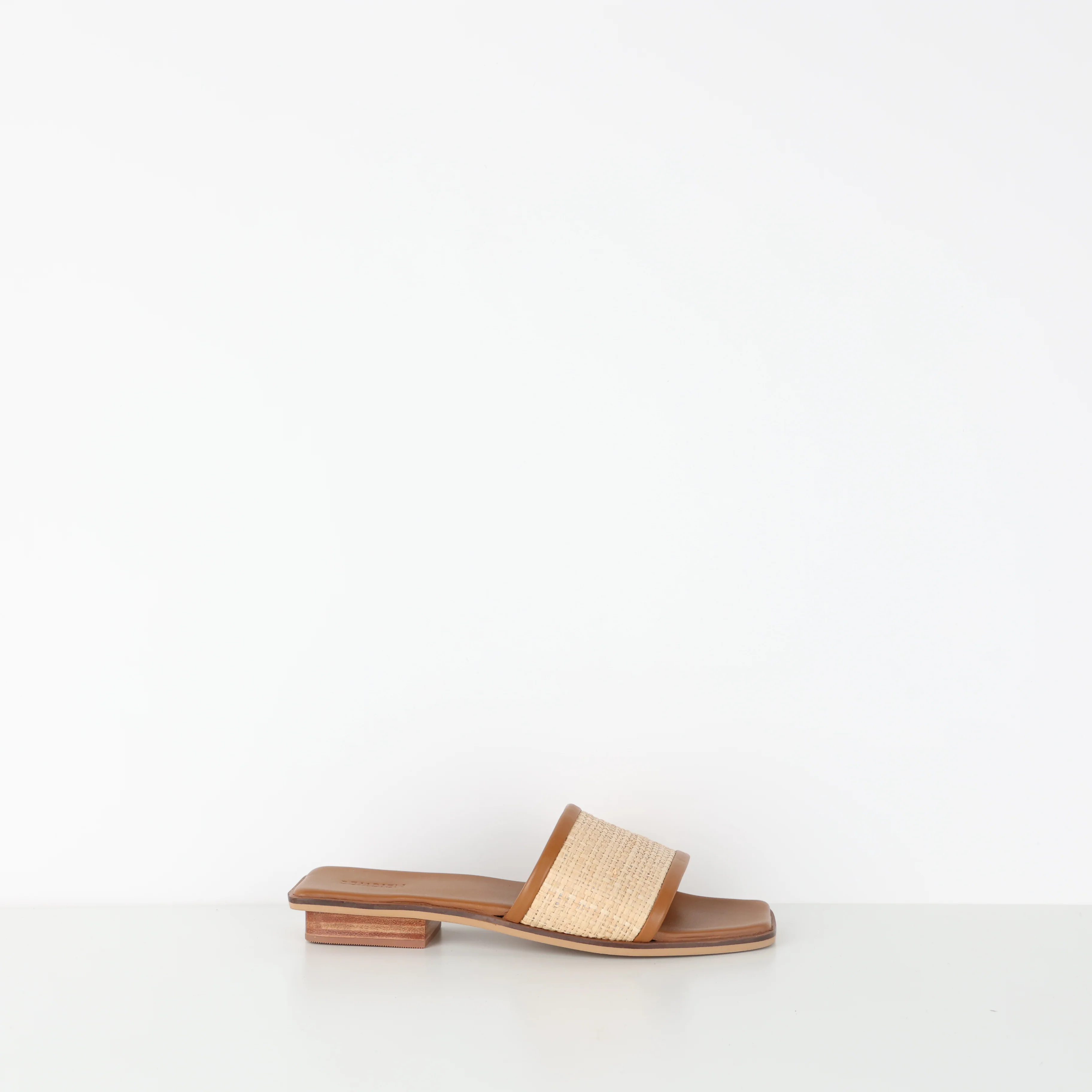 Flats , Shoe Size 39