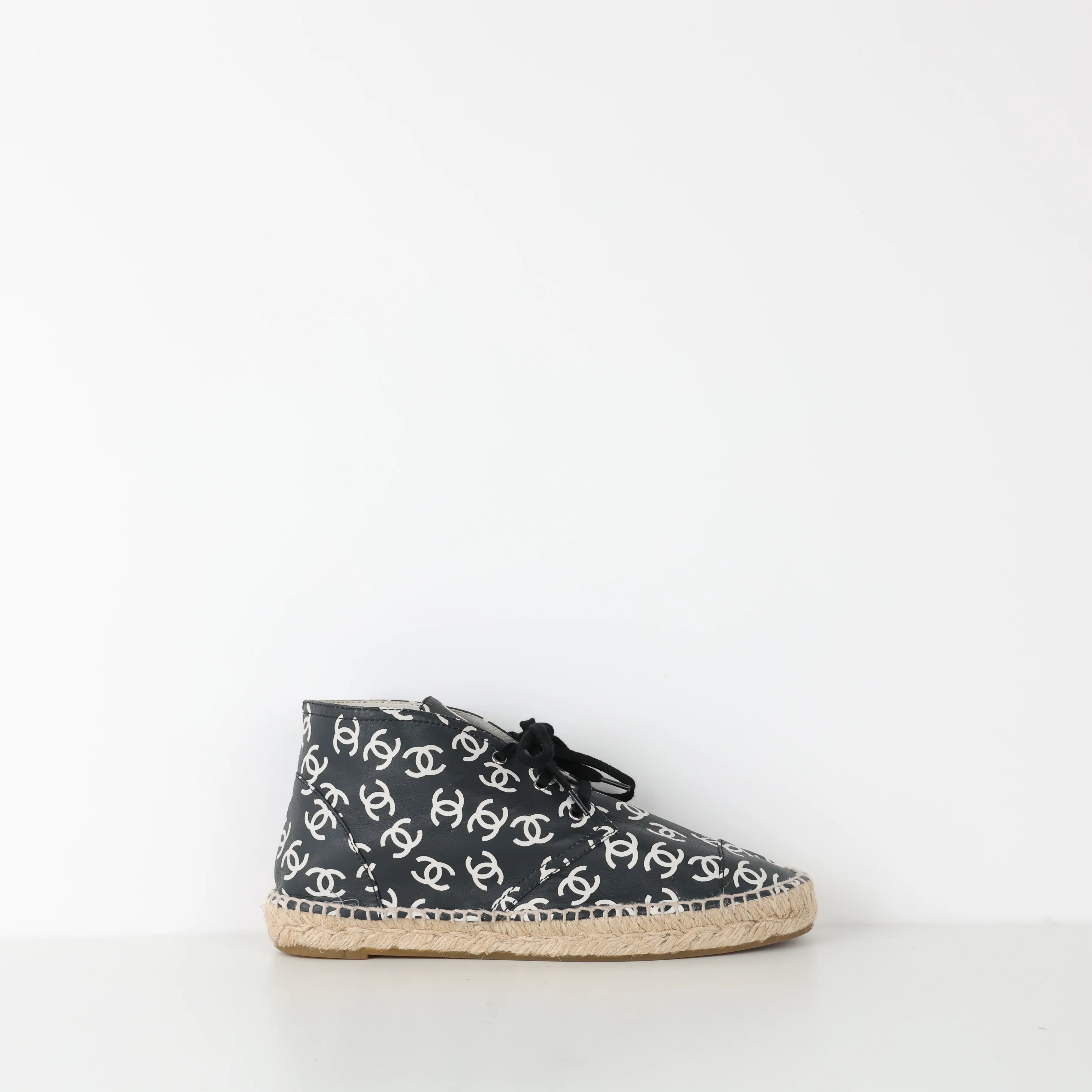 Flats , Shoe Size 38