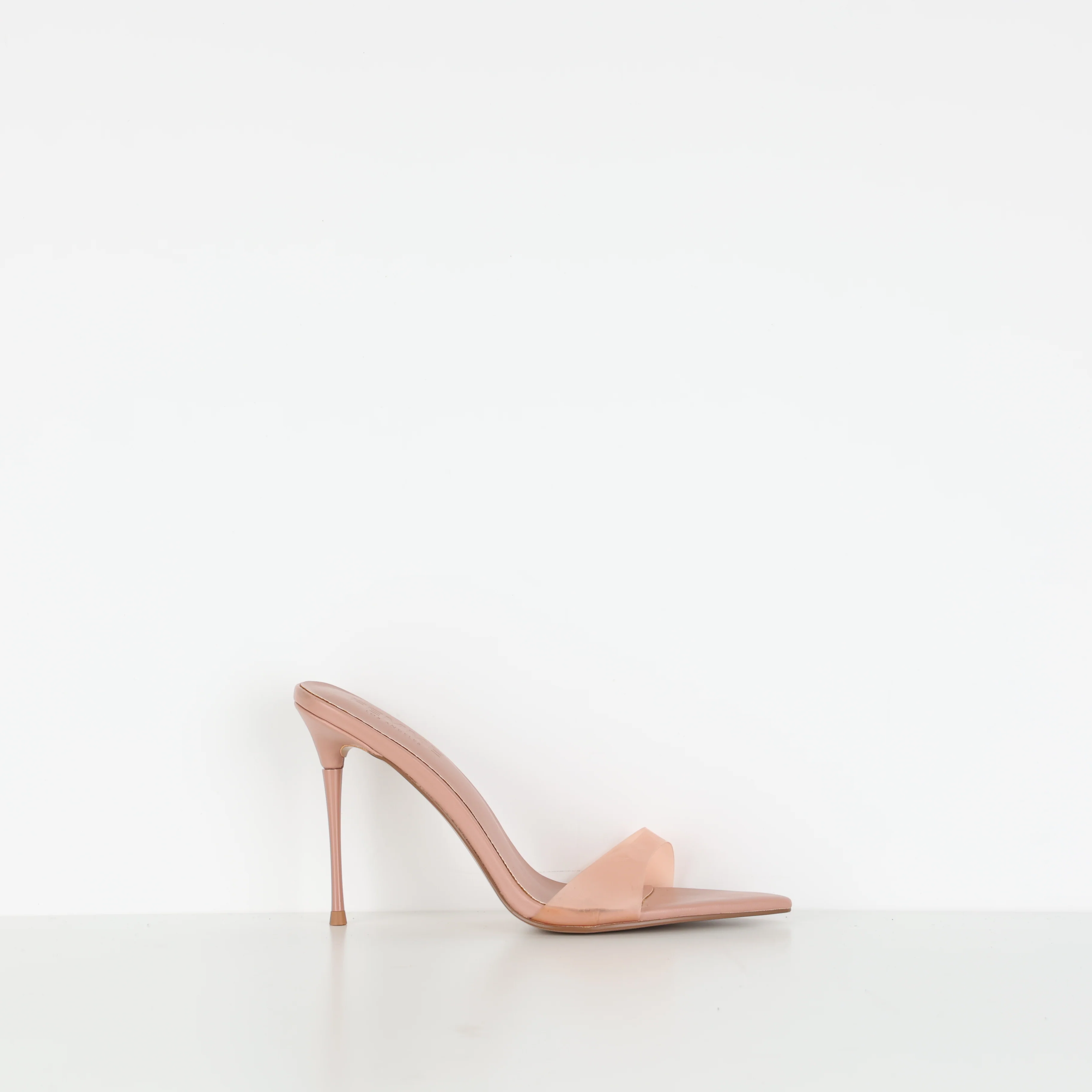 Heels , Shoe Size 39