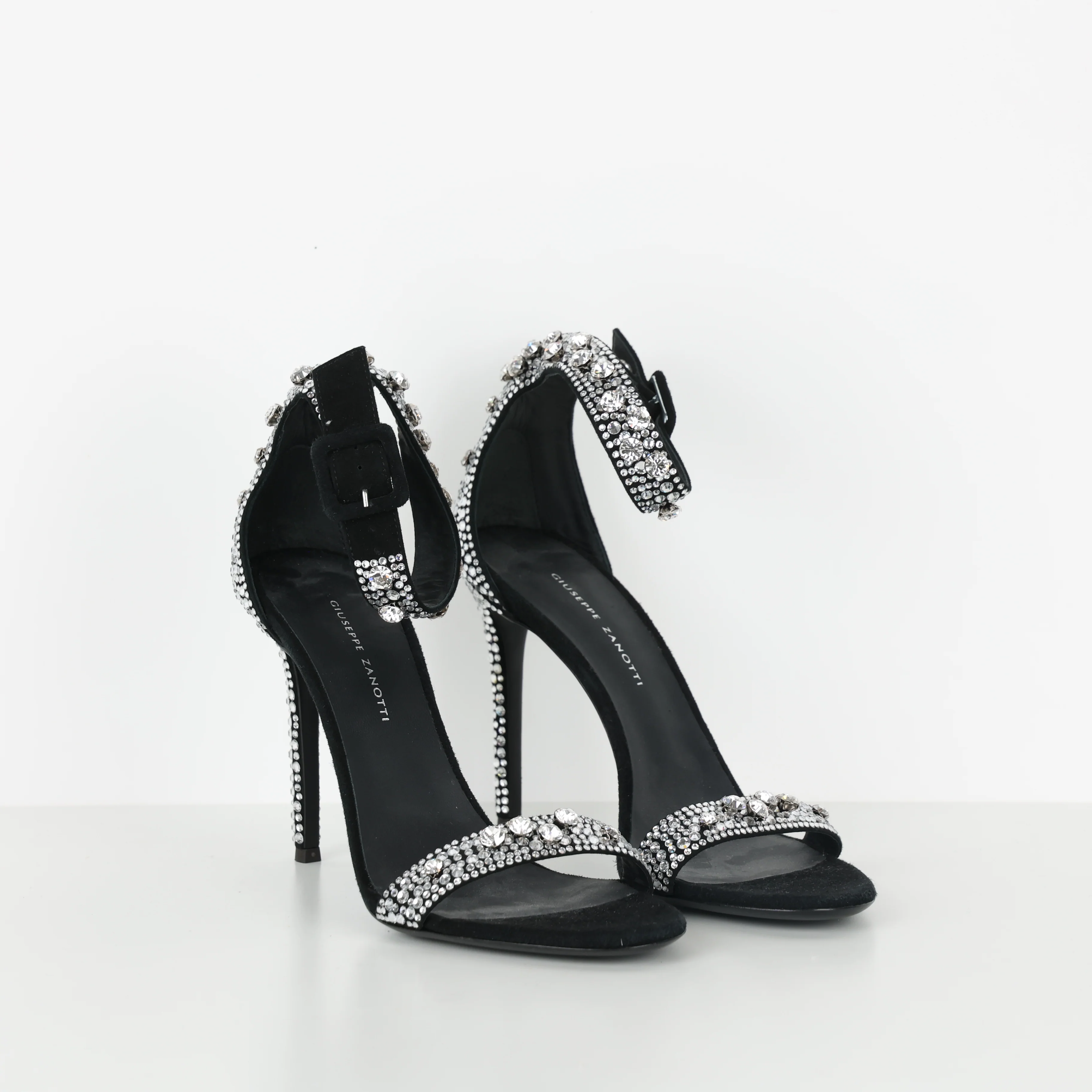 Heels , Shoe Size 39 - Image 5