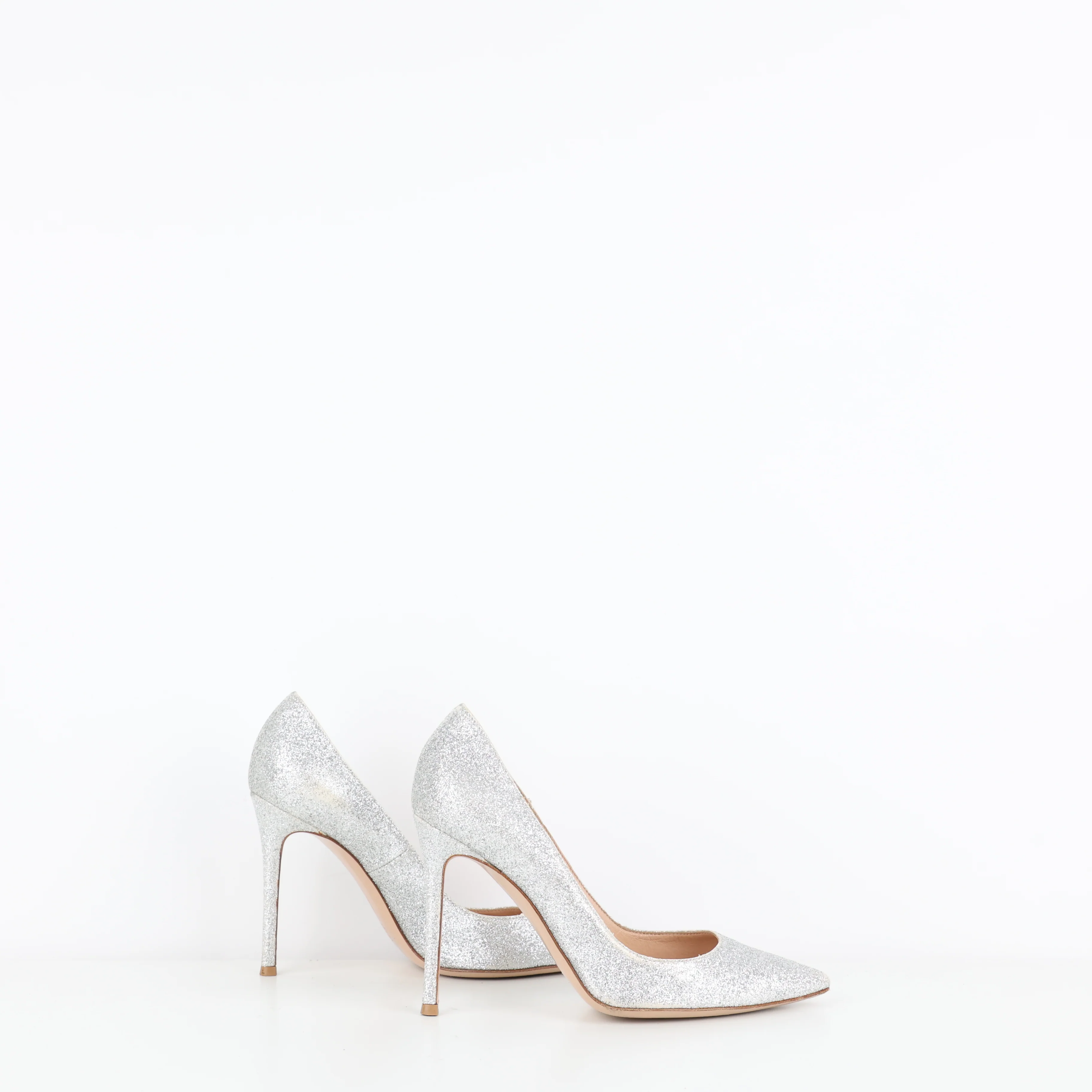 Heels , Shoe Size 37.5 - Image 2