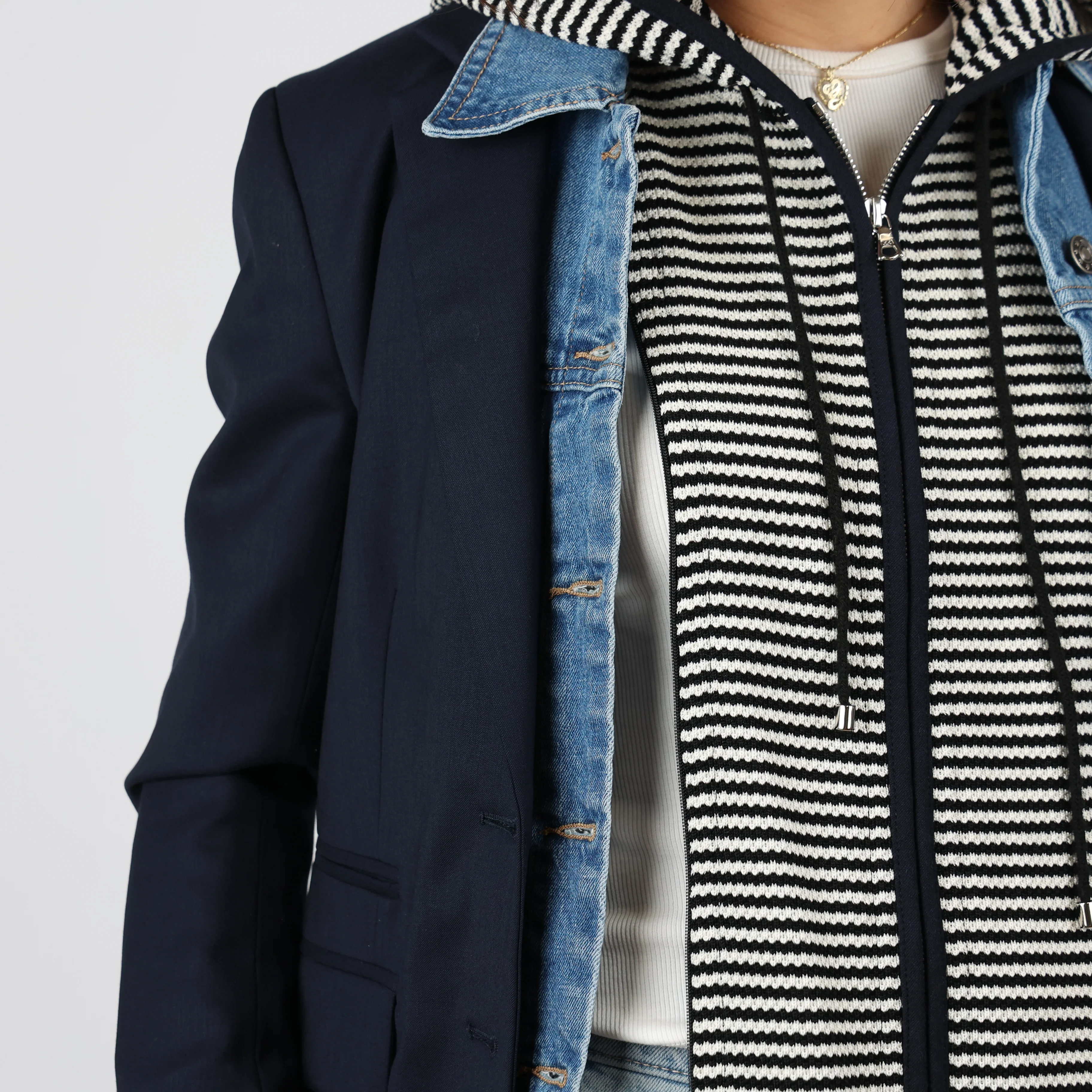 Jacket, UK Size 6 - Image 6