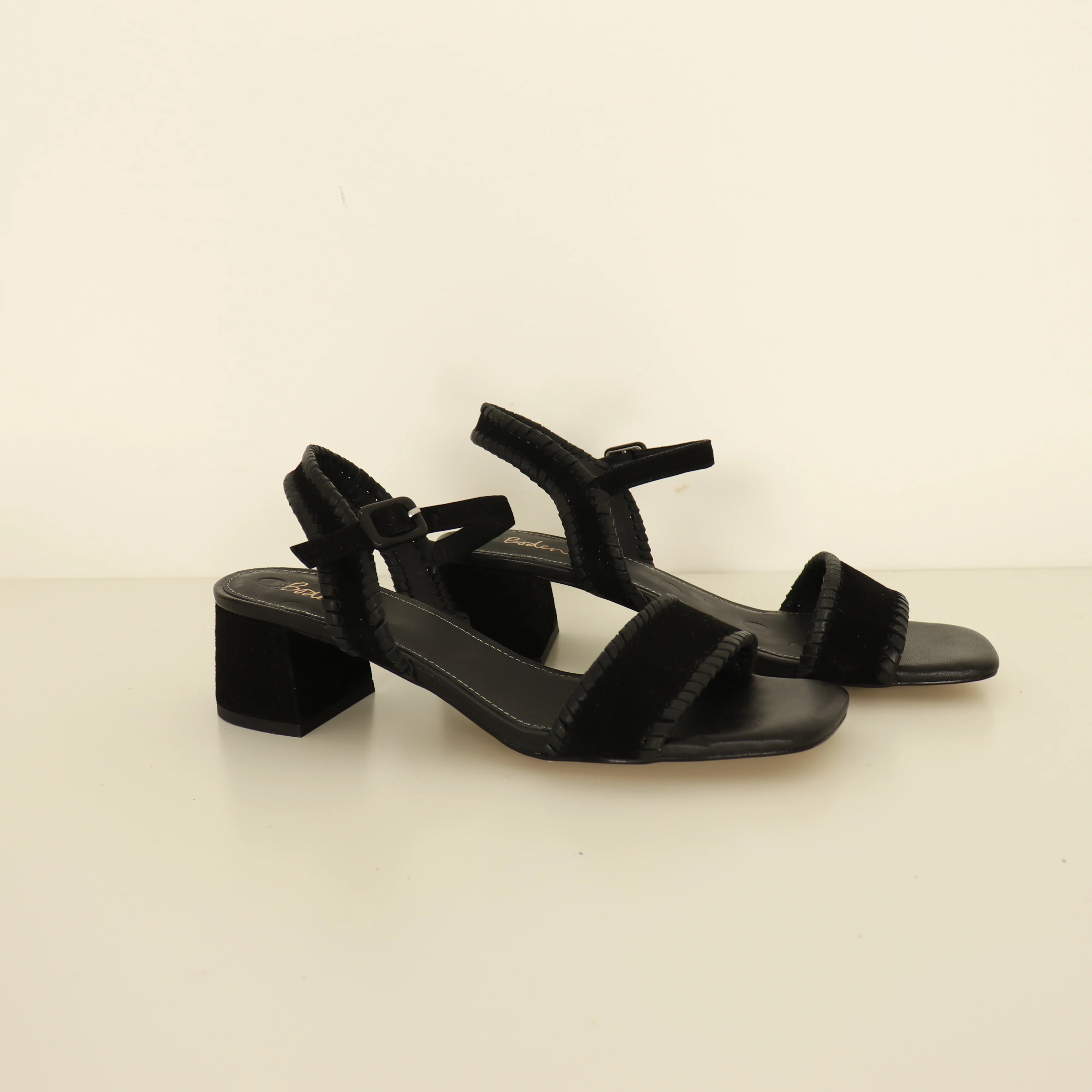 Sandals, Size 39 - Image 3