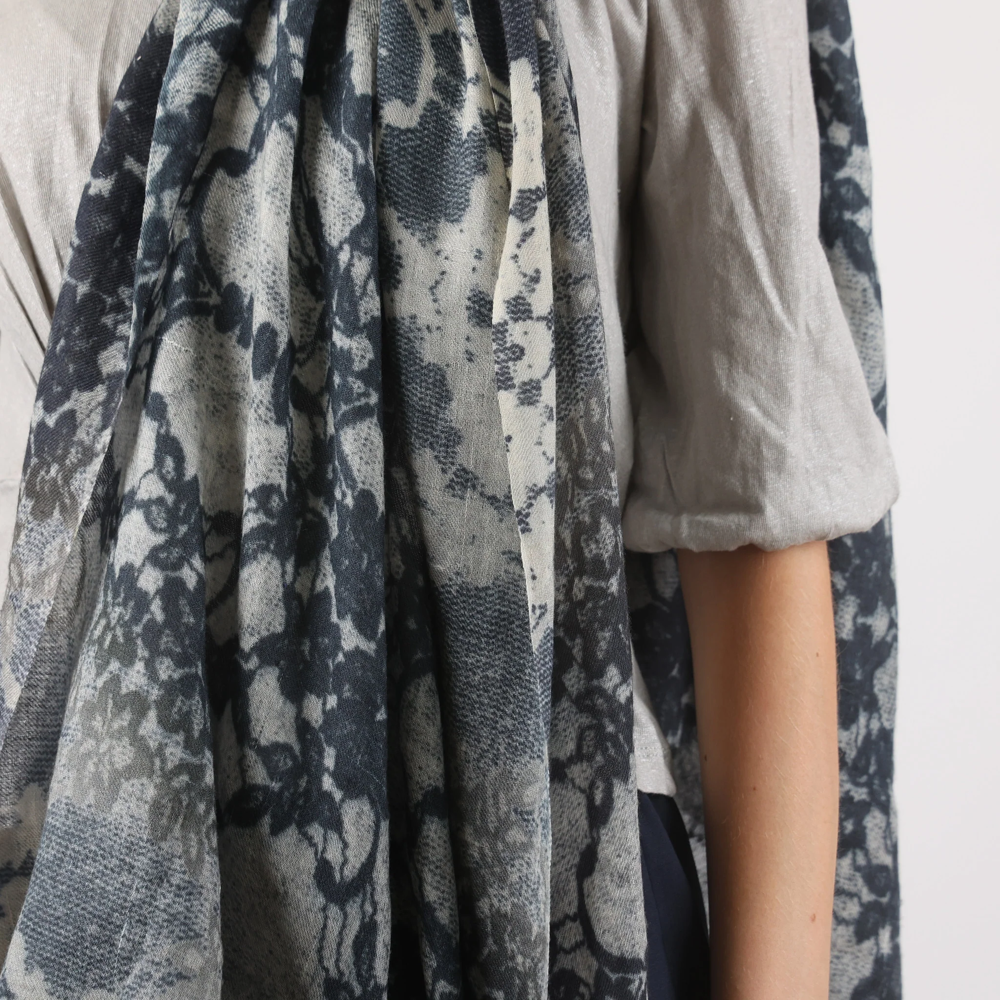 Scarf, - Image 3