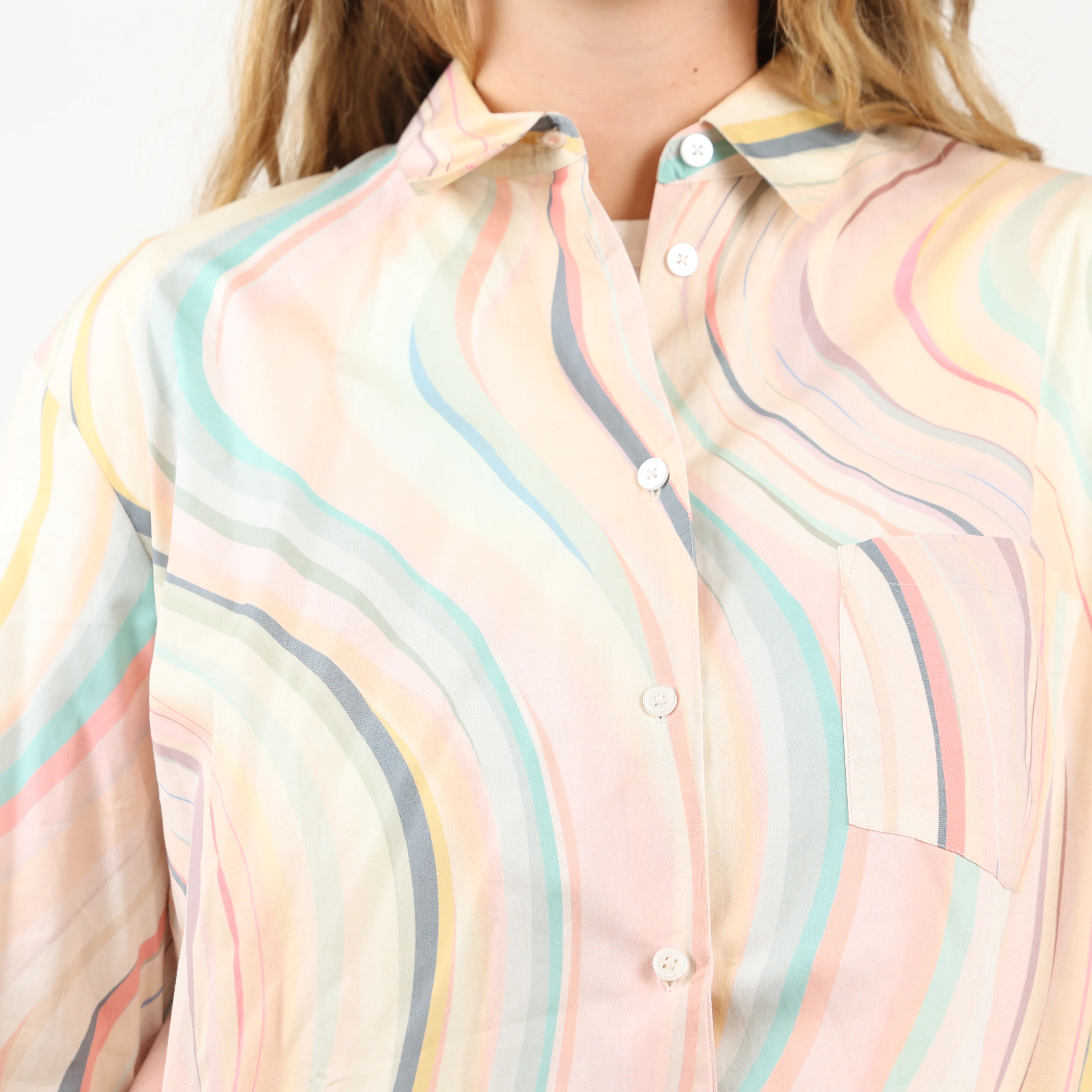 Shirt, UK Size 14 - Image 4