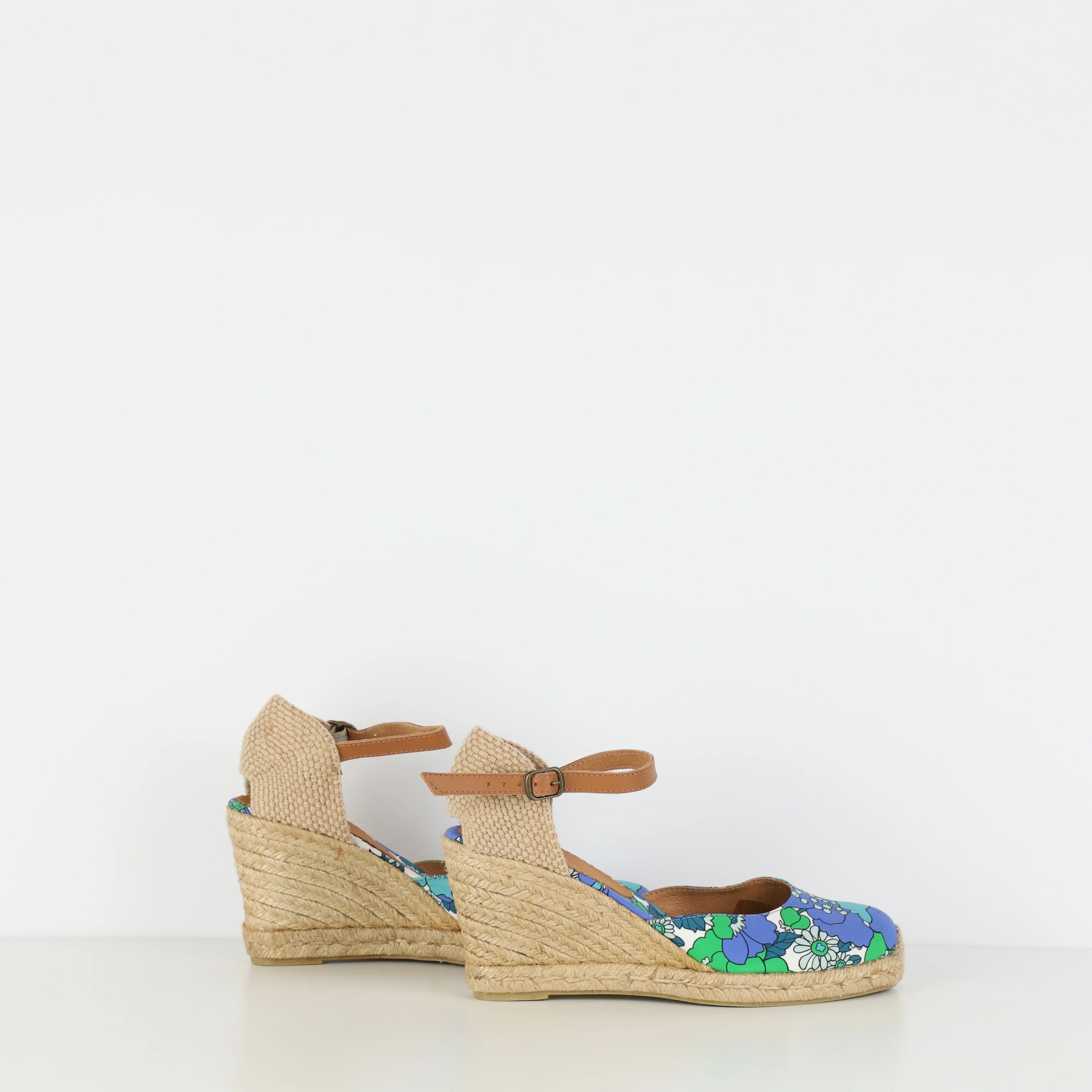Heels, Shoe Size 39 - Image 3