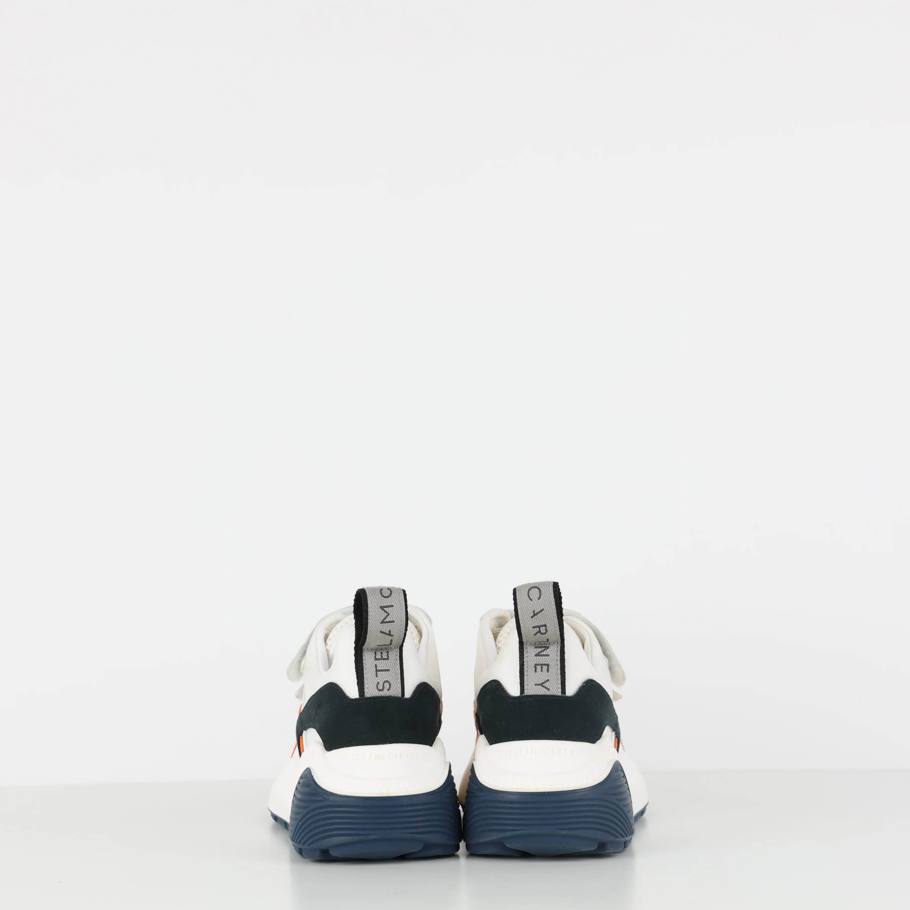 Ttrainers, Shoe Size 37 - Image 4