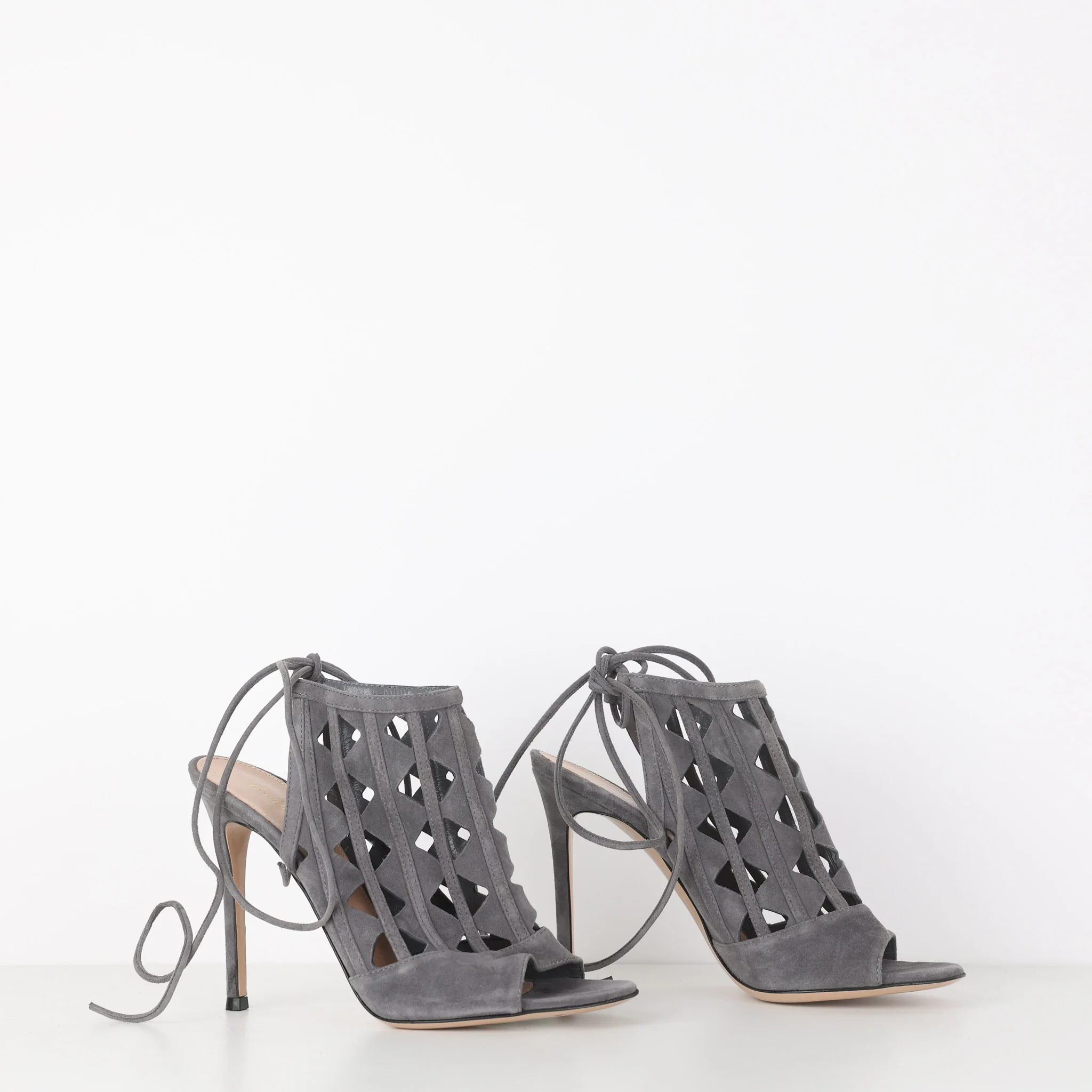 Shoes, Shoe Size 37.5 - Image 2