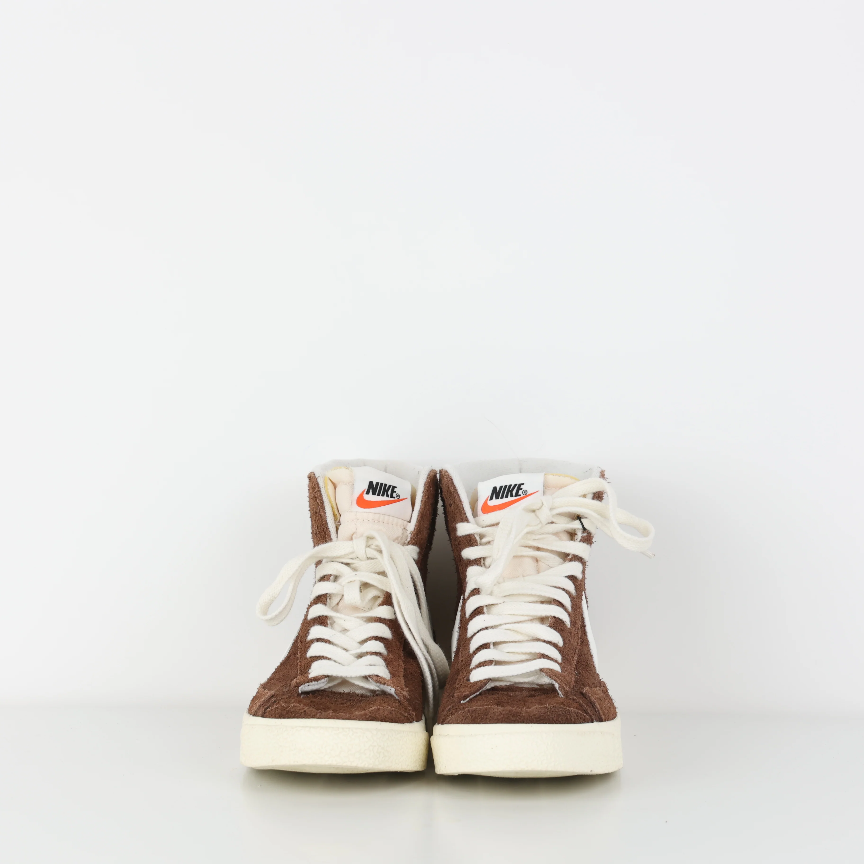 Trainers, Shoe Size 38.5 - Image 2