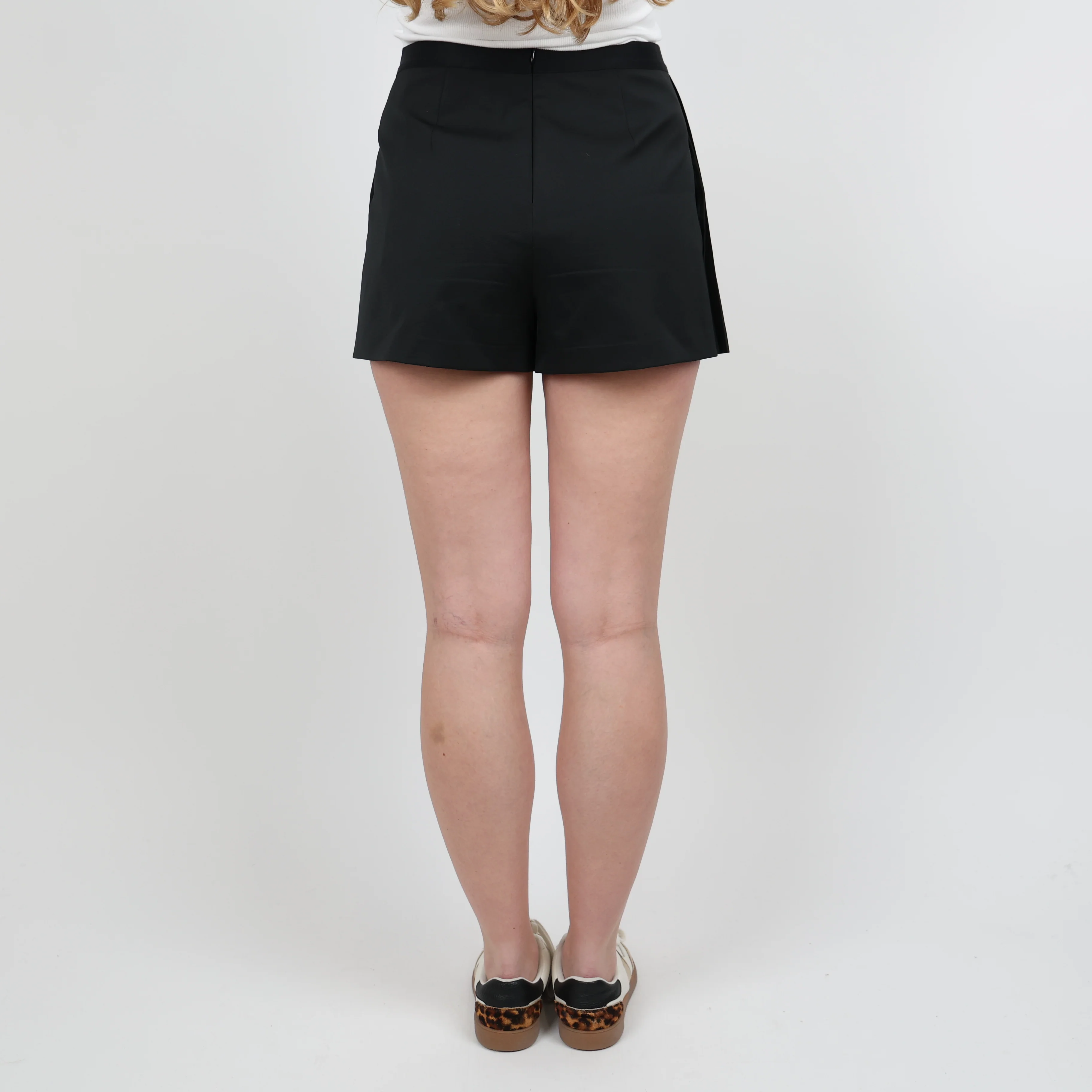 Shorts, UK Size 12 - Image 4