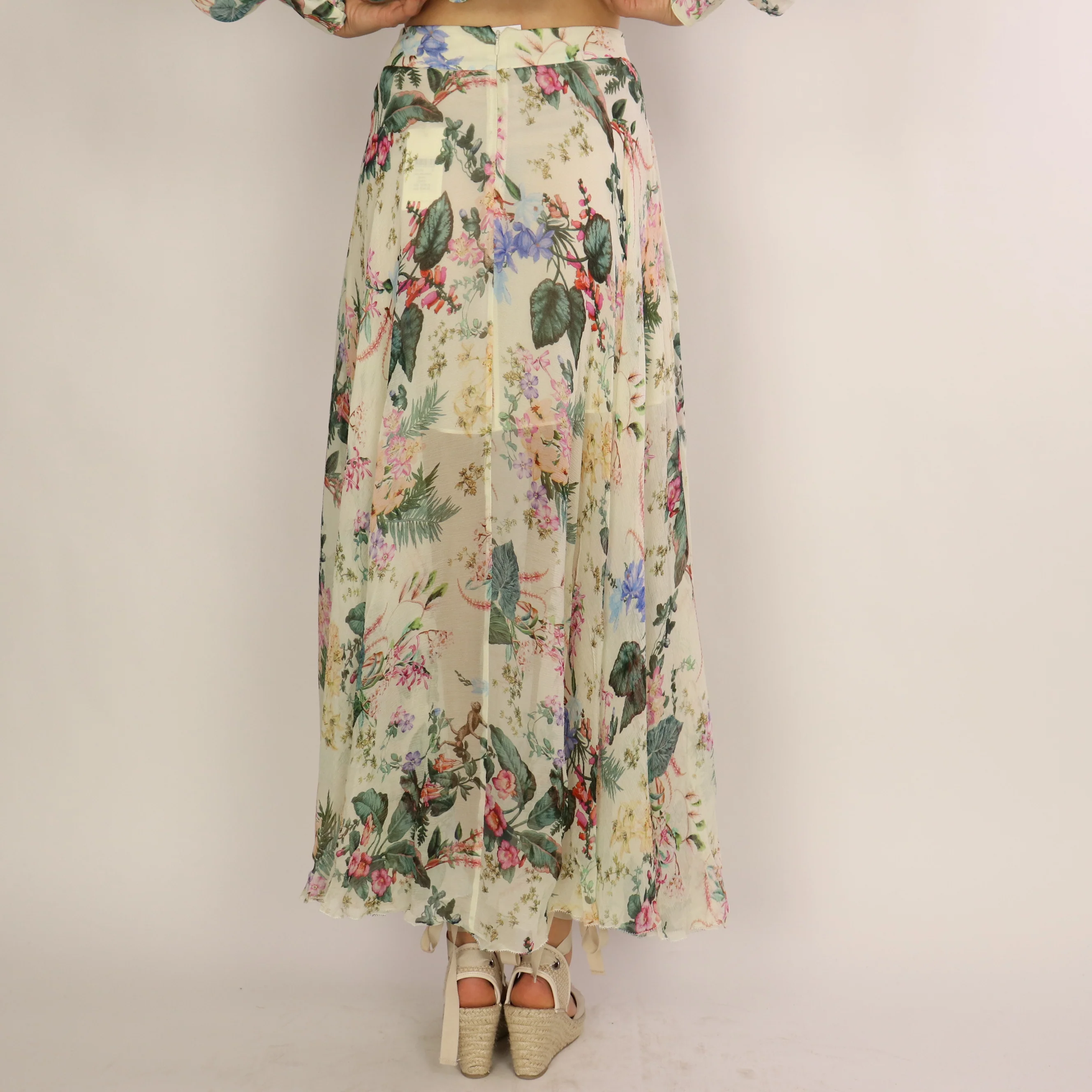 Skirt, Size 6 - Image 2