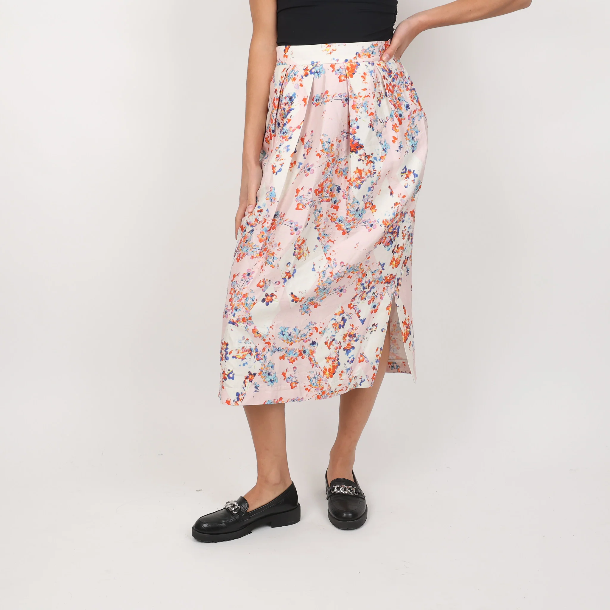 Skirt, UK Size 8 - Image 2