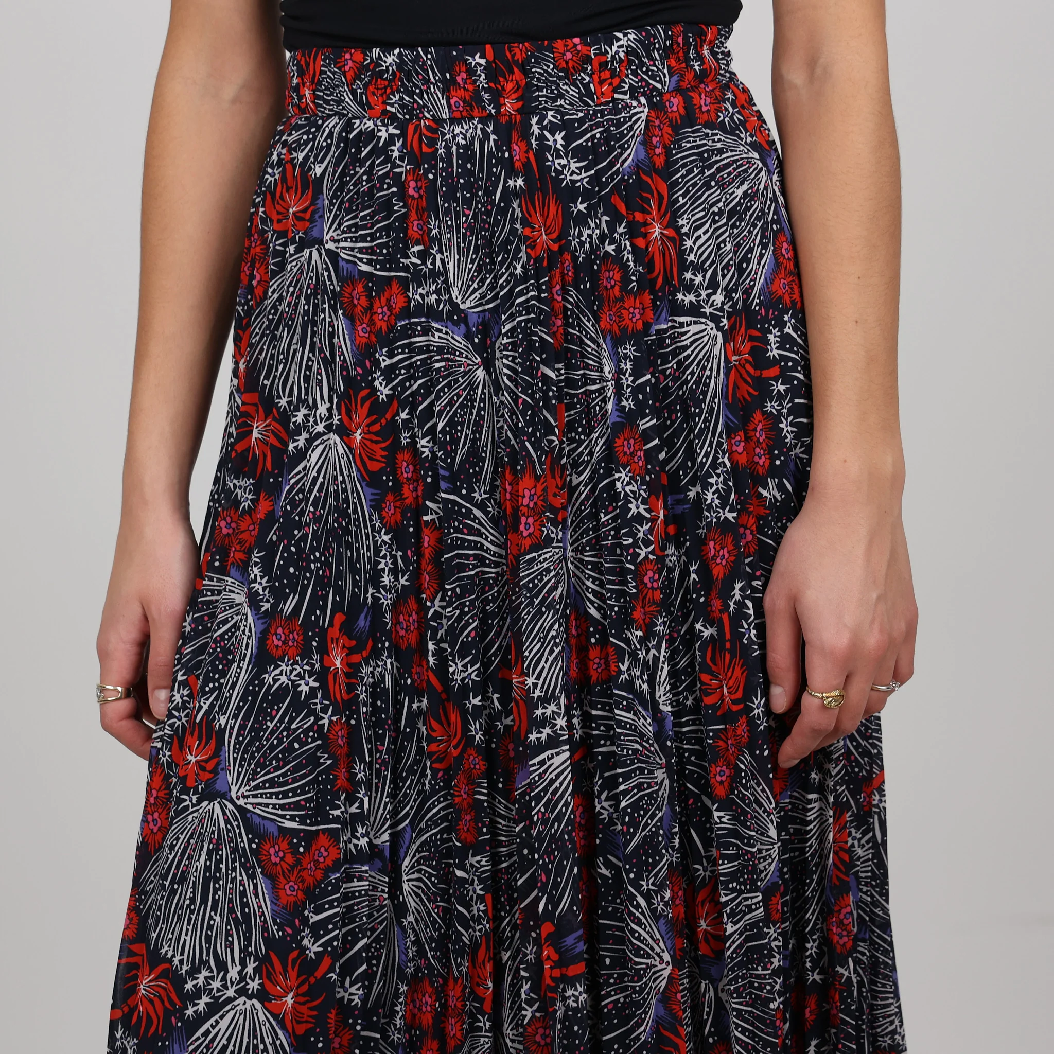 Skirt, UK Size 6 - Image 4