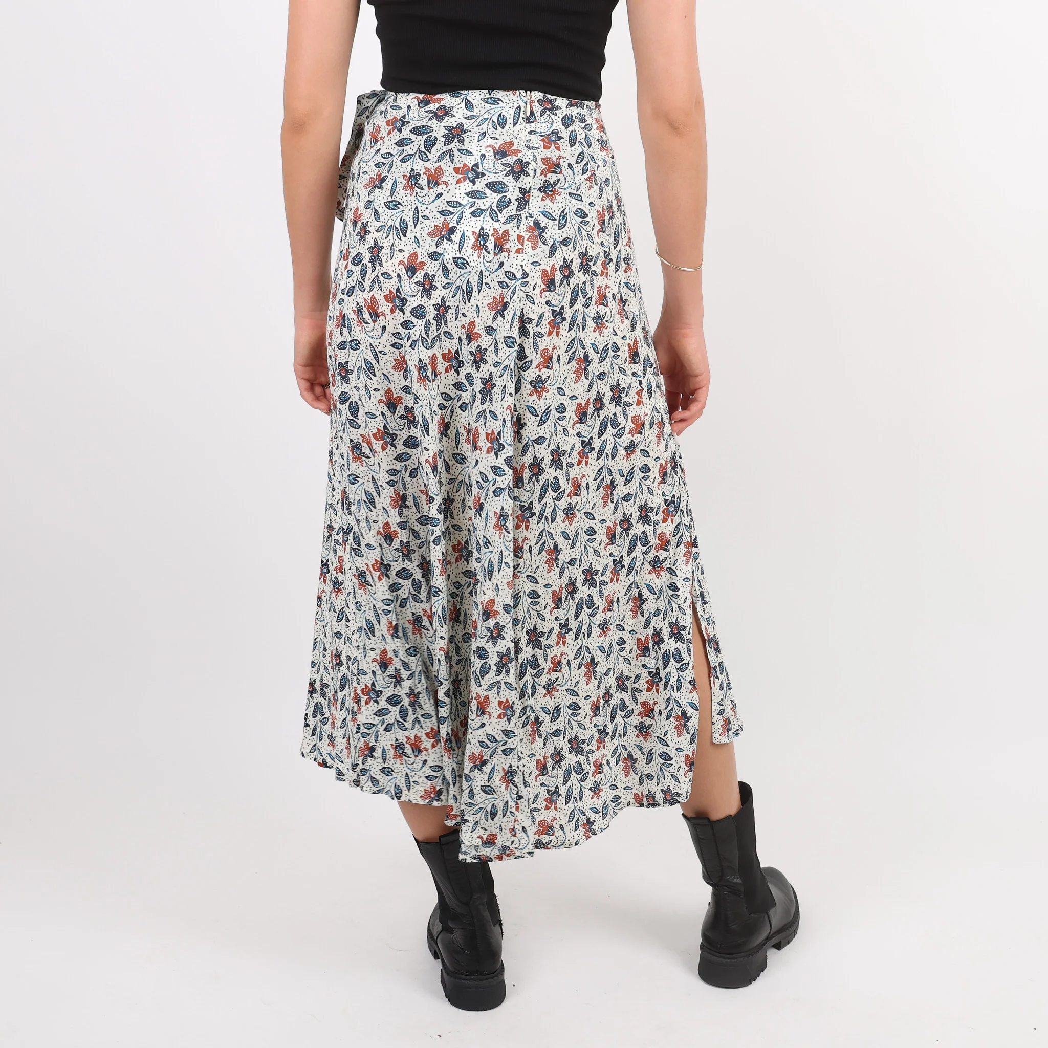 Skirt, UK Size 8 - Image 3