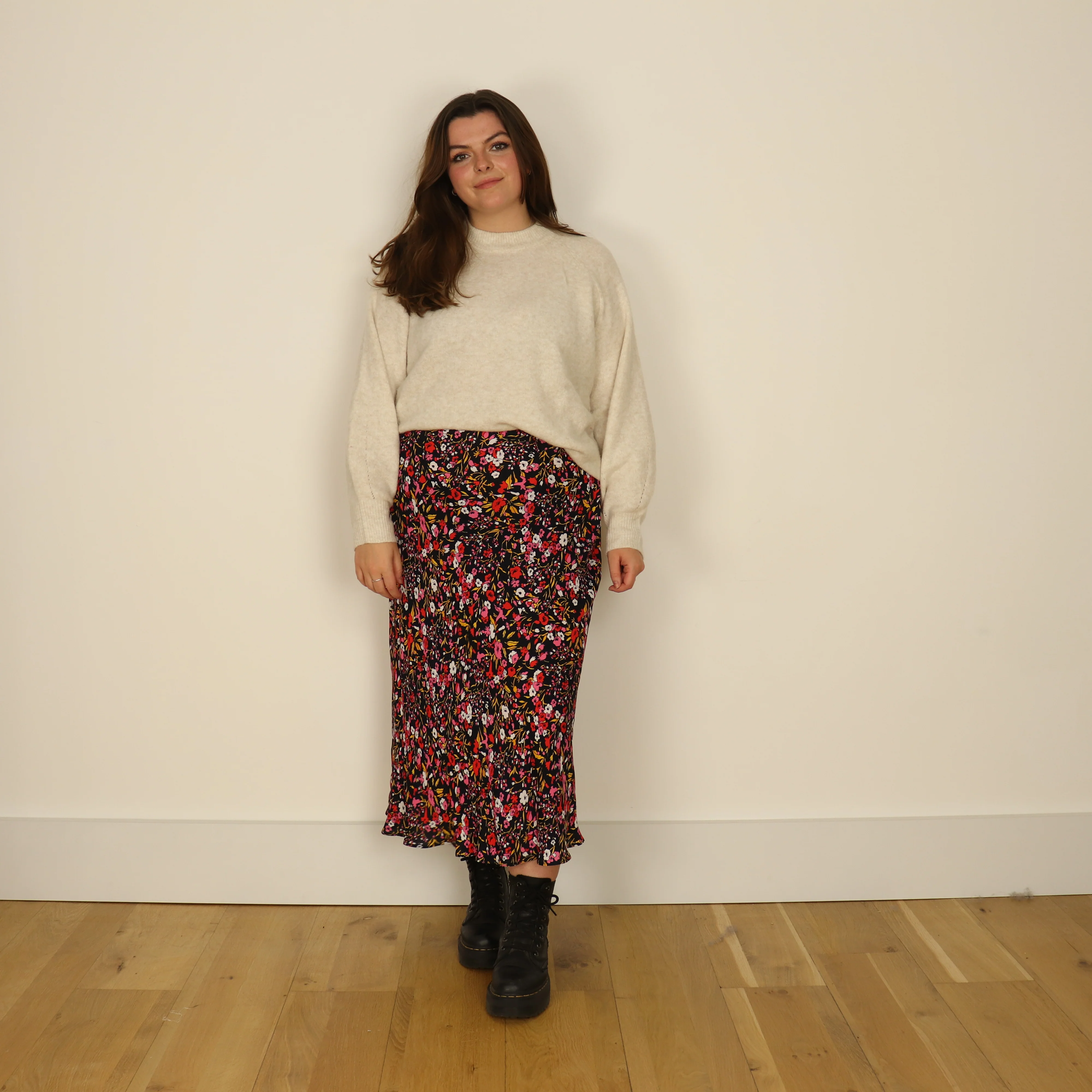 Skirt, UK Size 14 - Image 2