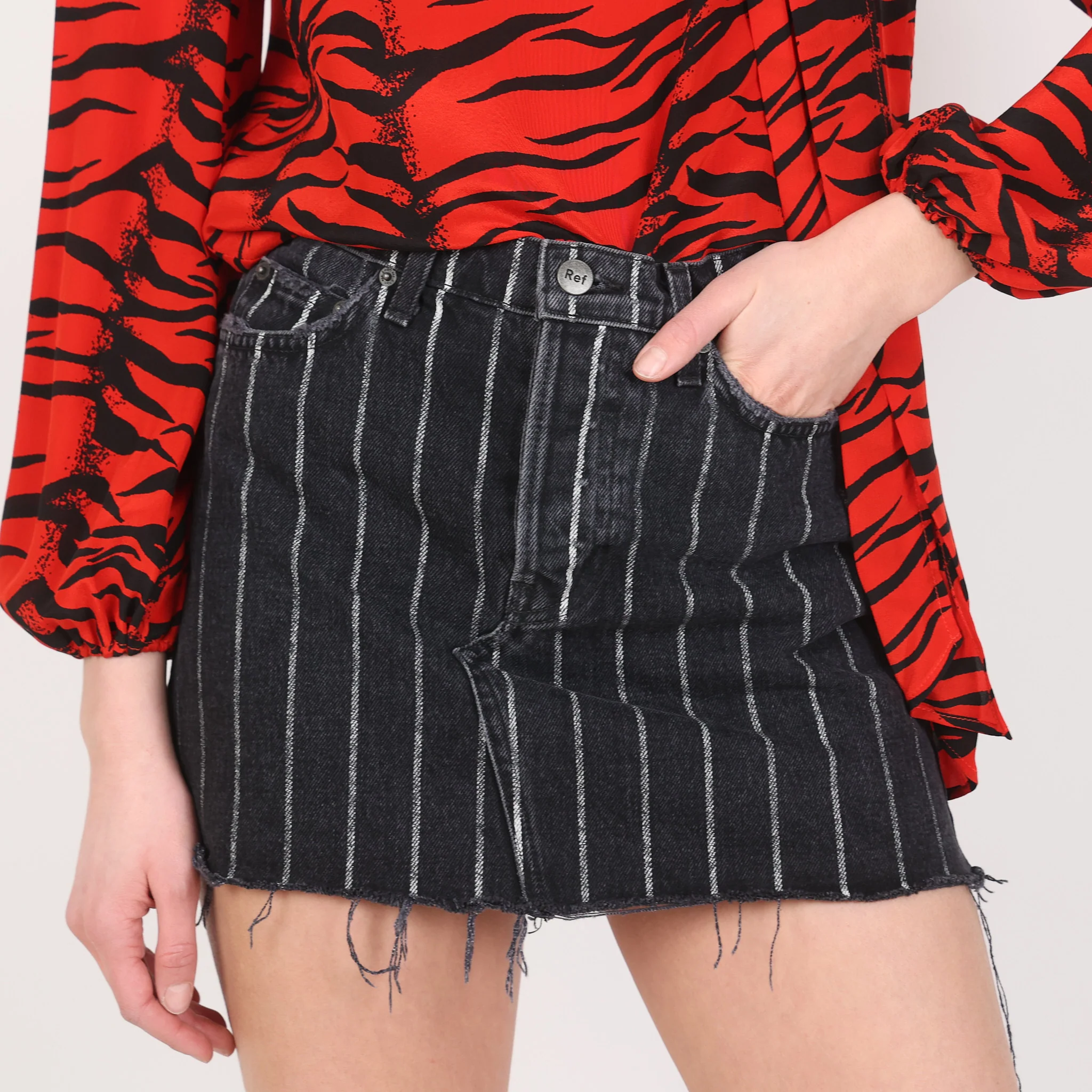 Skirt, Waist 25 - Image 4