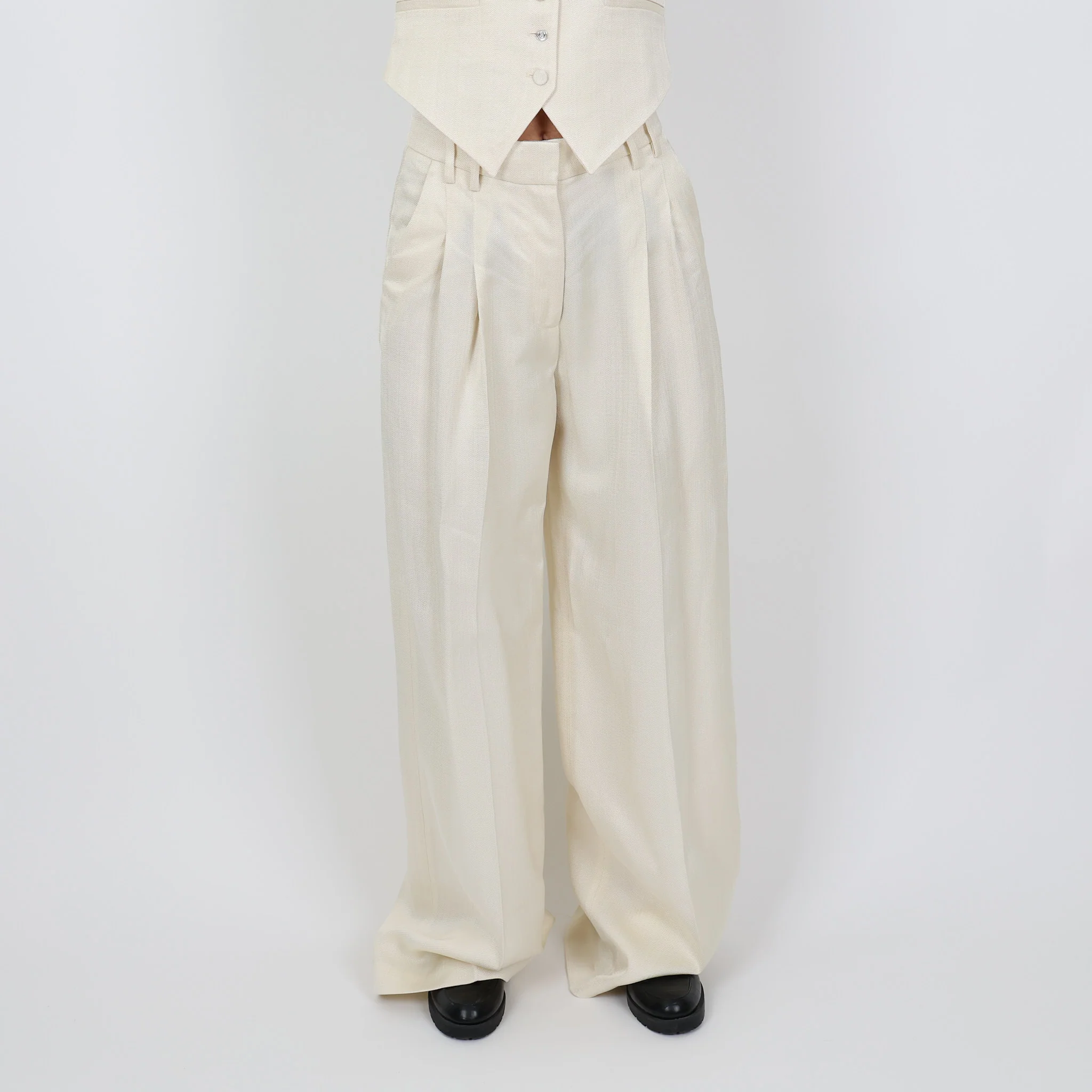 Suit, UK Size 10 - Image 9