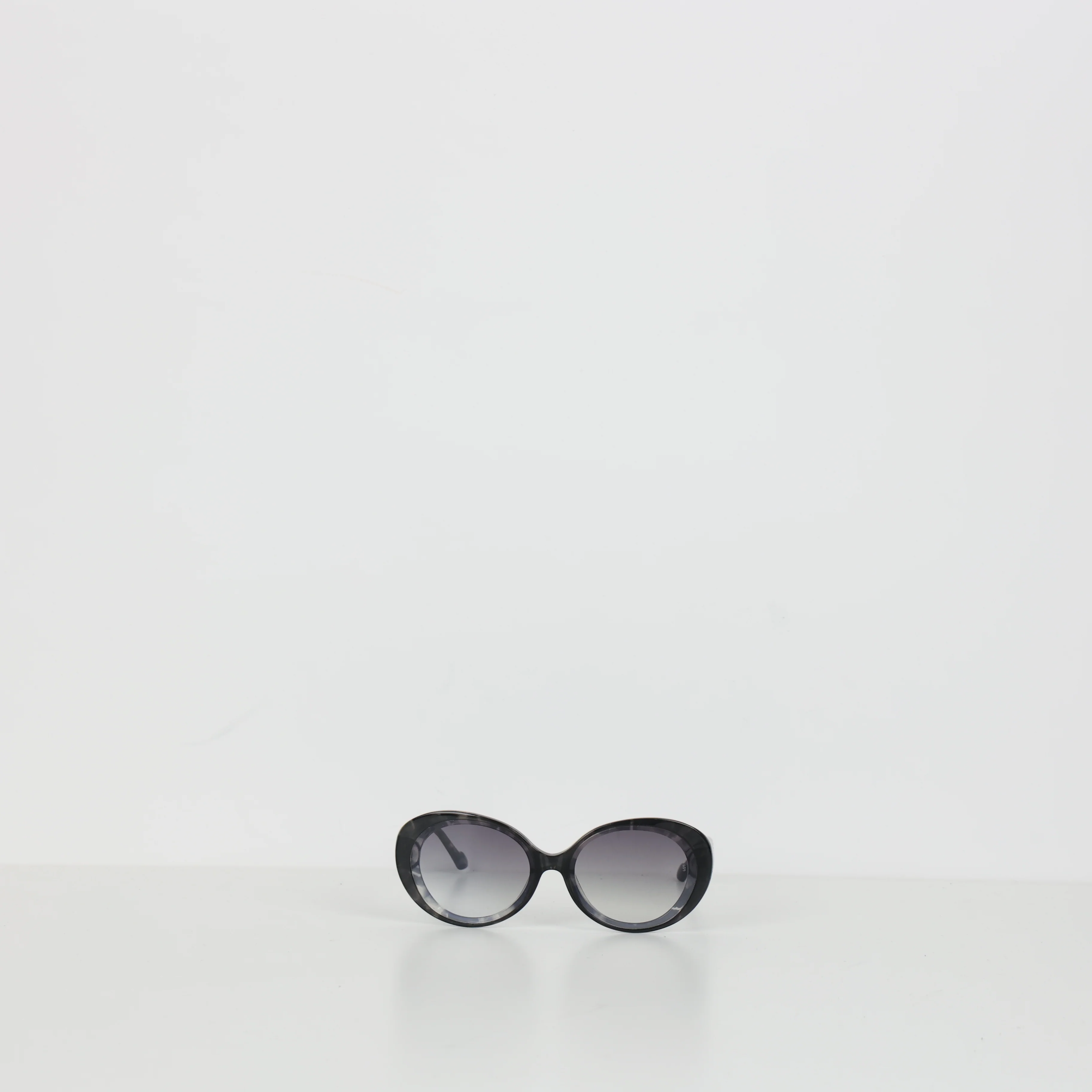 Sunglasses, UK Size One Size