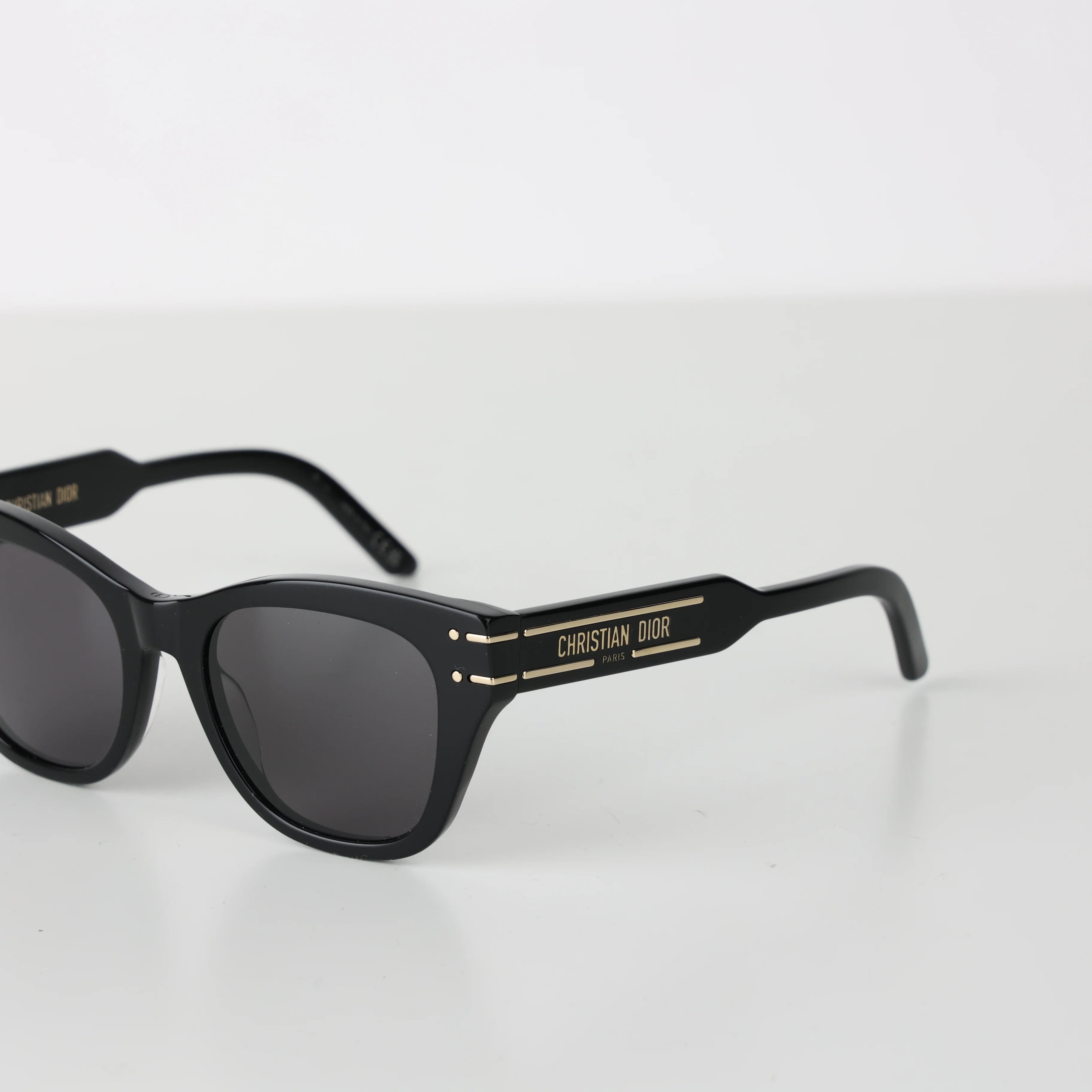 Sunglasses, UK Size One Size - Image 3