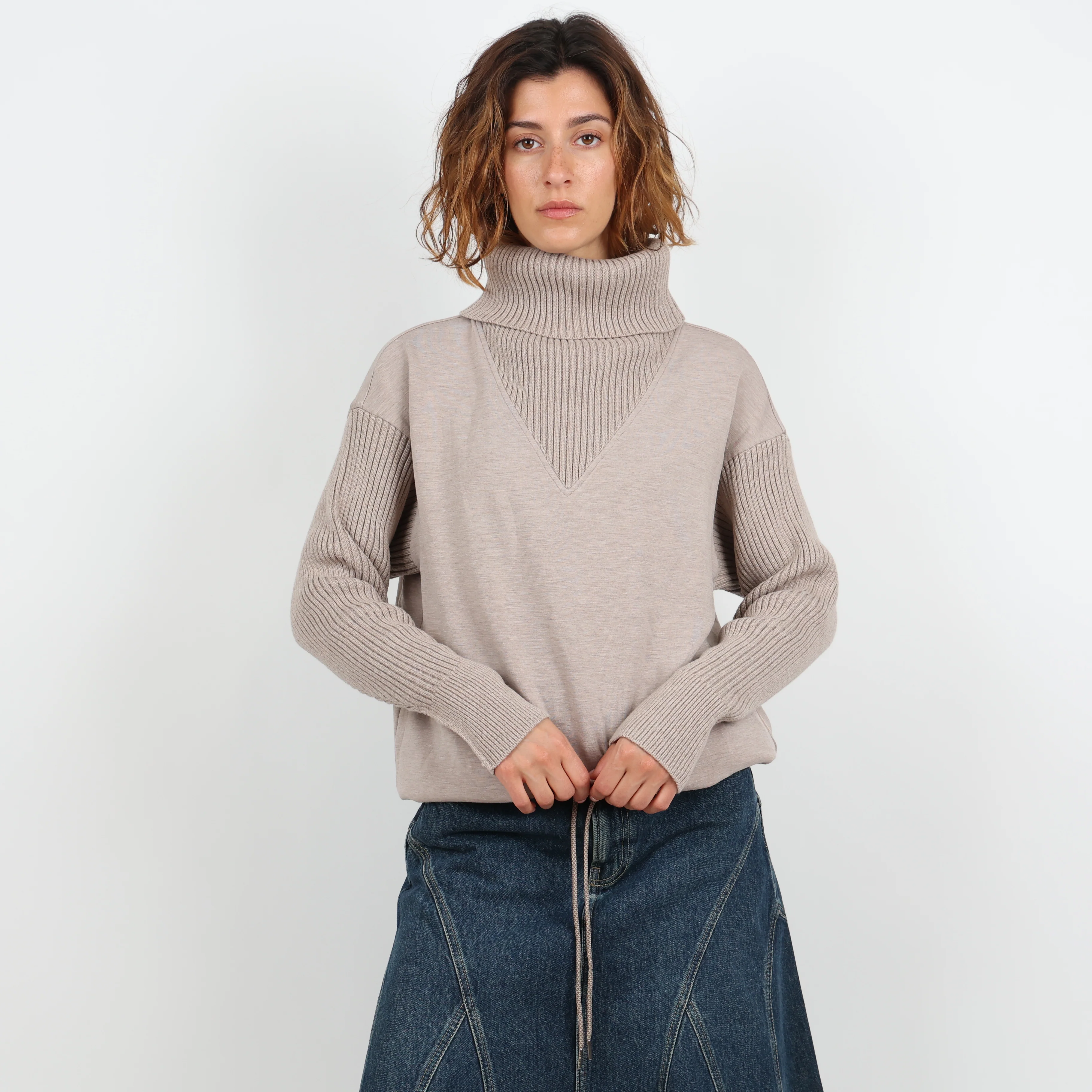Sweatshirt, UK Size 8