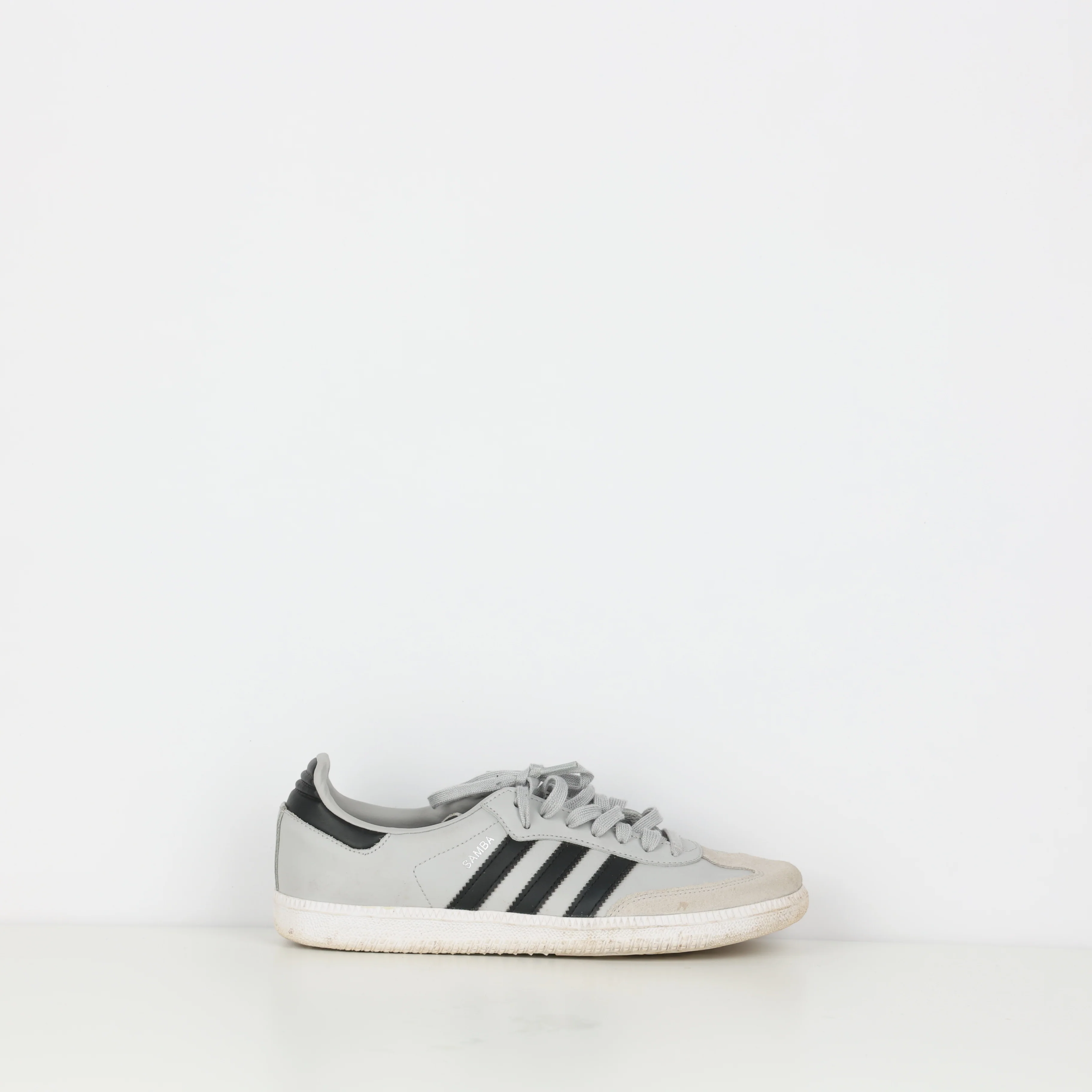 Trainers , Shoe Size 38 - Image 2