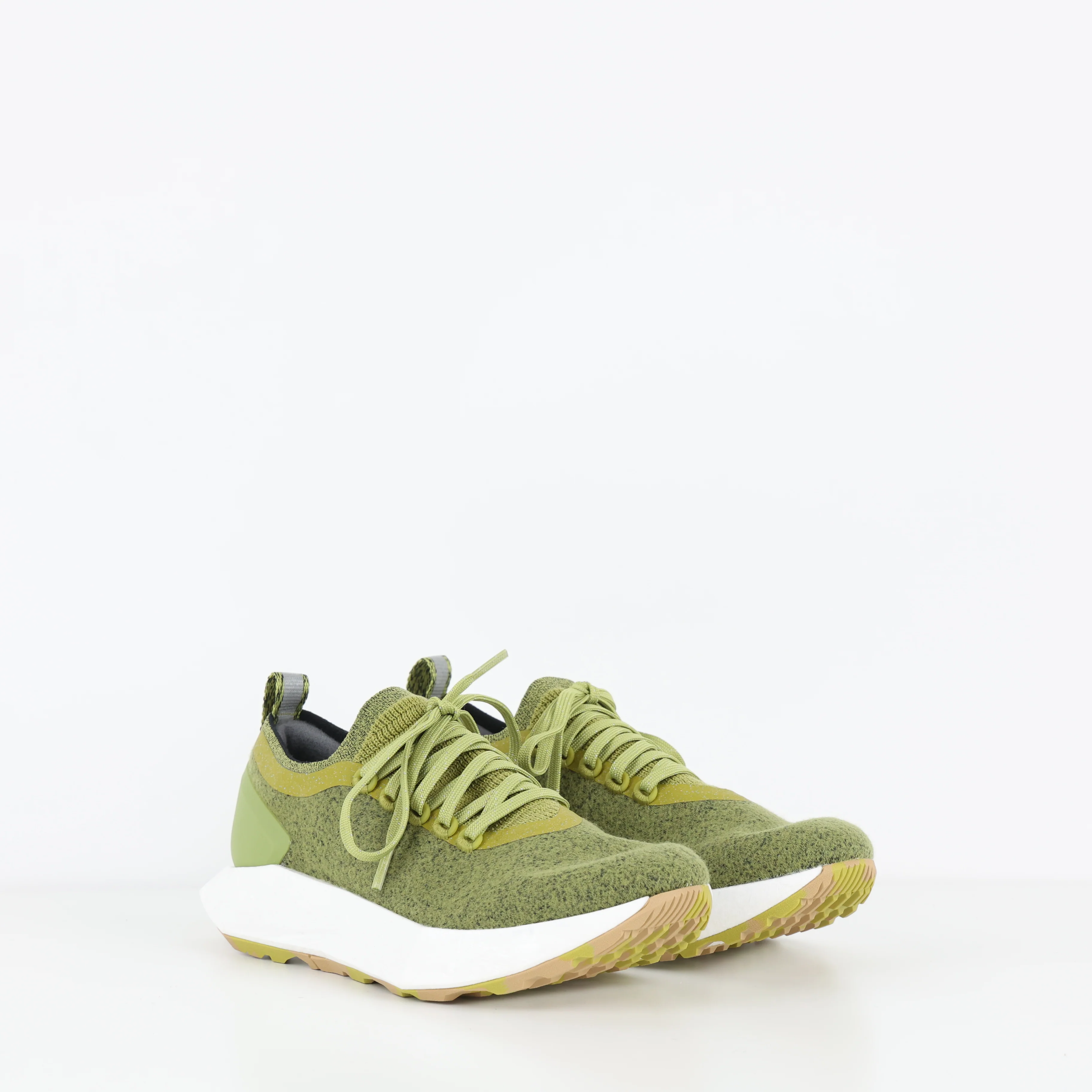 Trainers , Shoe Size 37.5 - Image 3