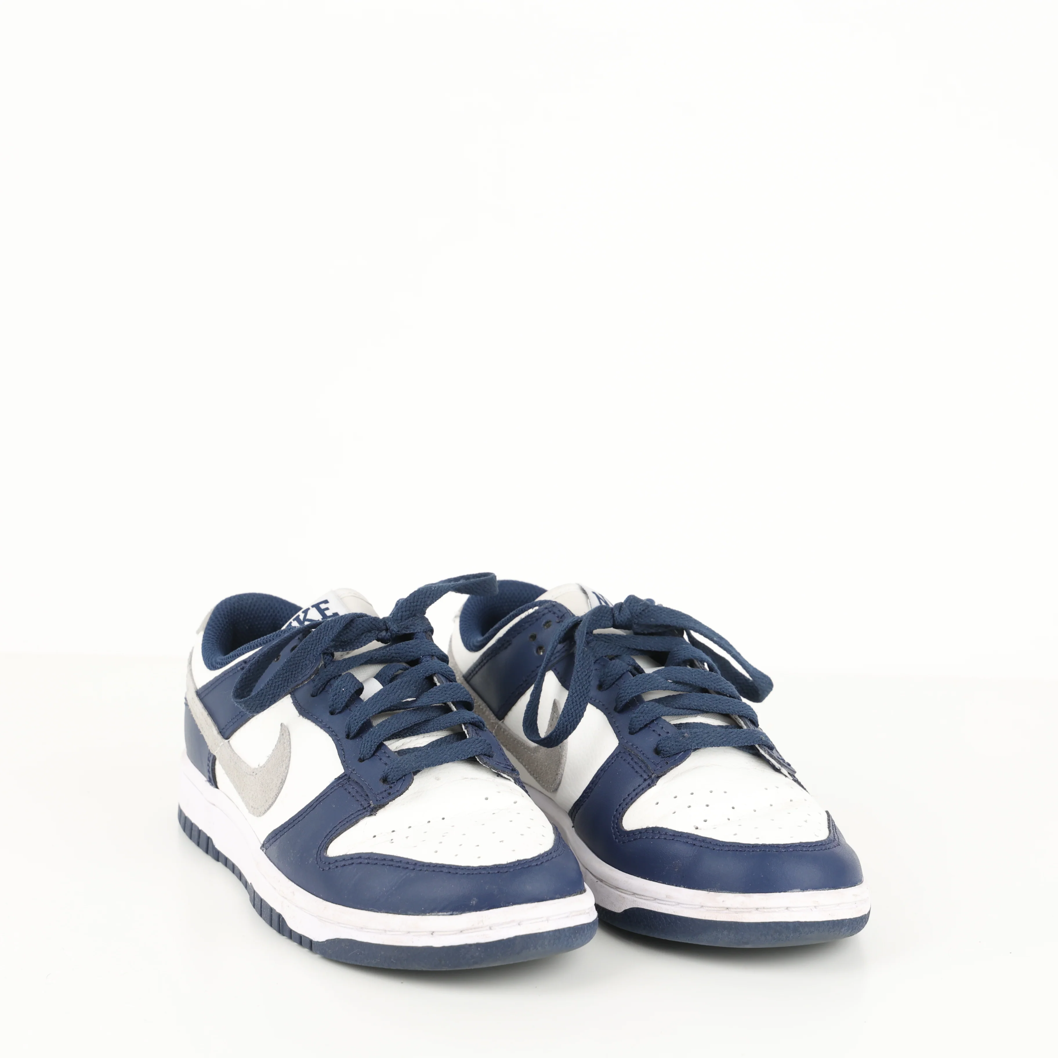Trainers , Shoe Size 38.5 - Image 3