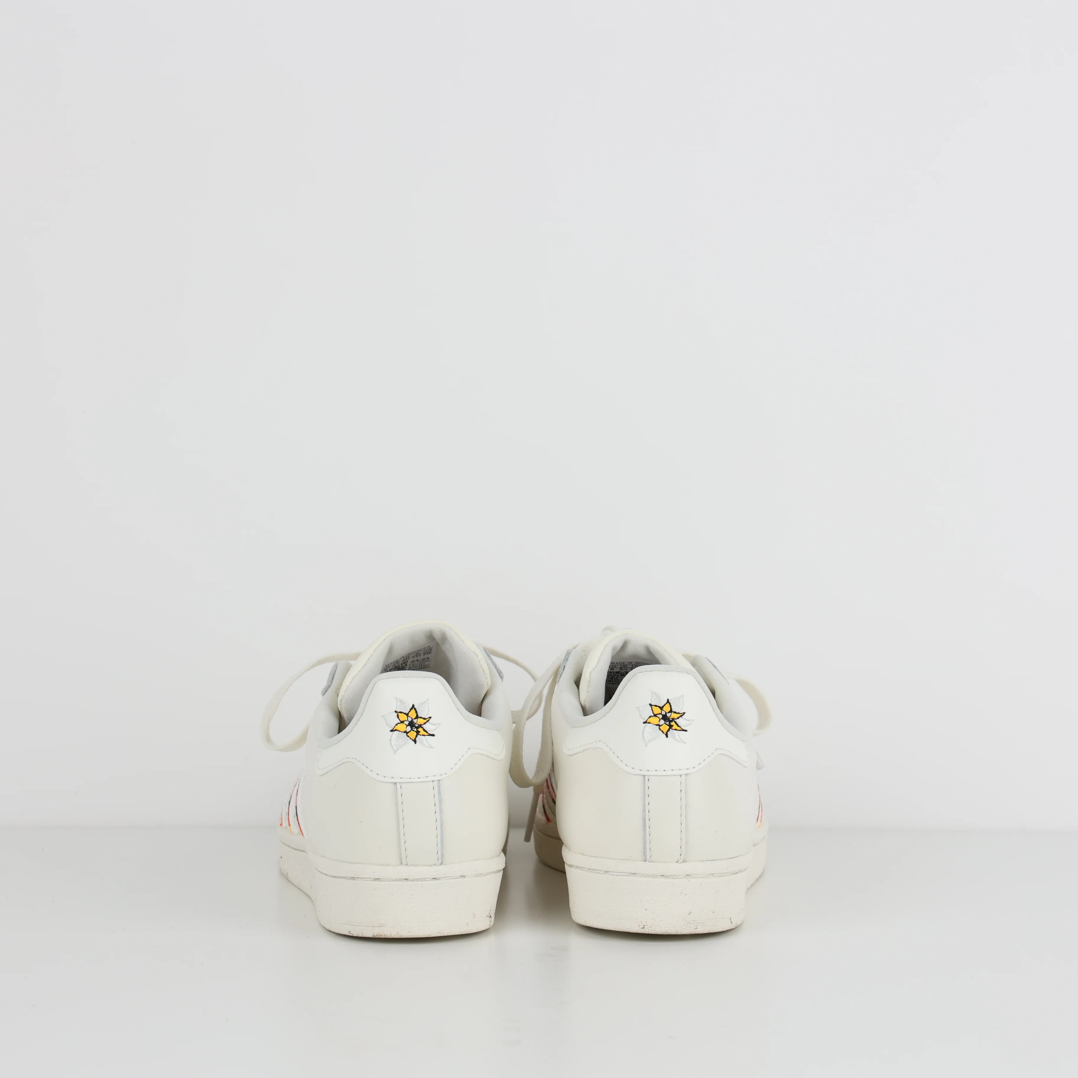 Trainers , Shoe Size 38.5 - Image 4