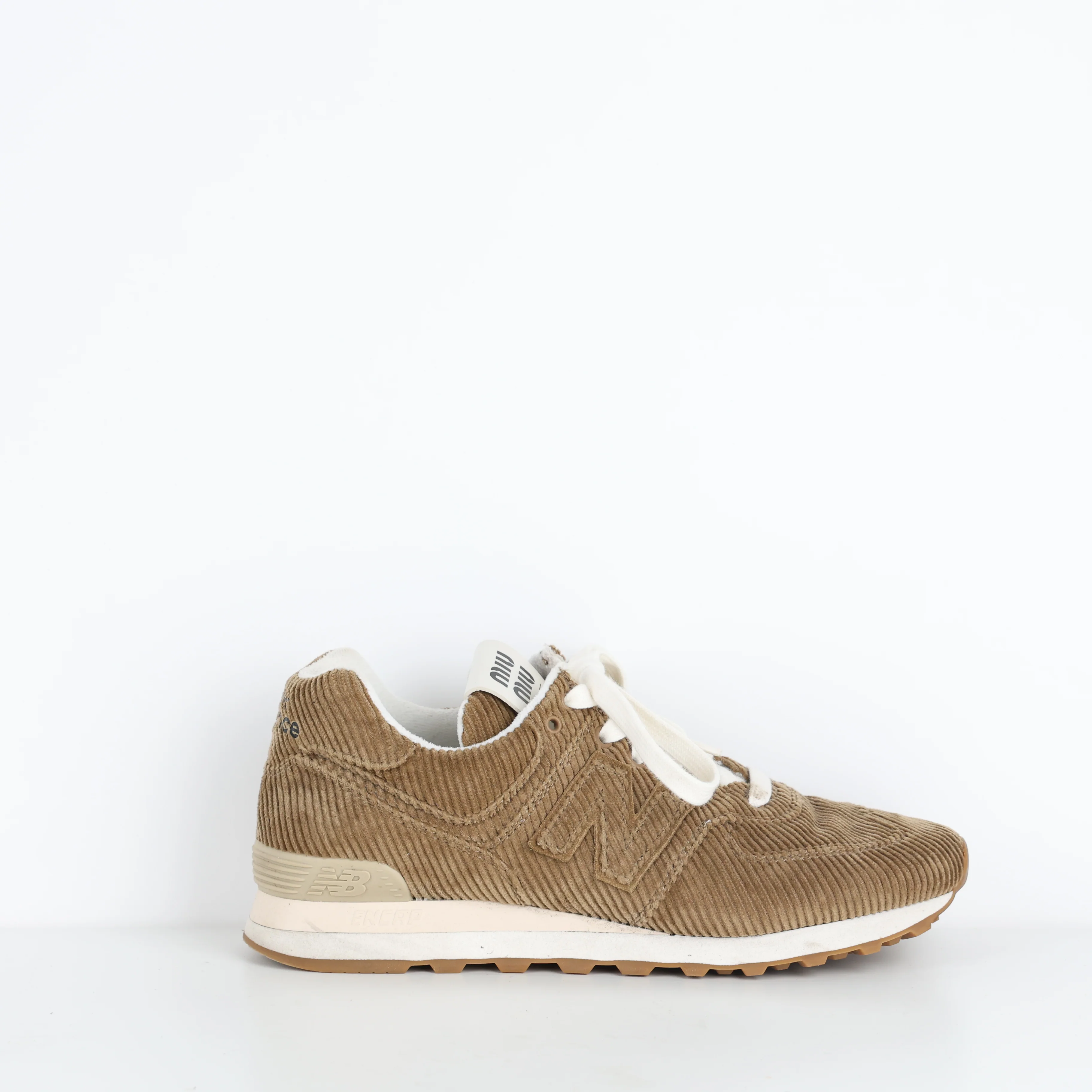Trainers , Shoe Size 39.5 - Image 5
