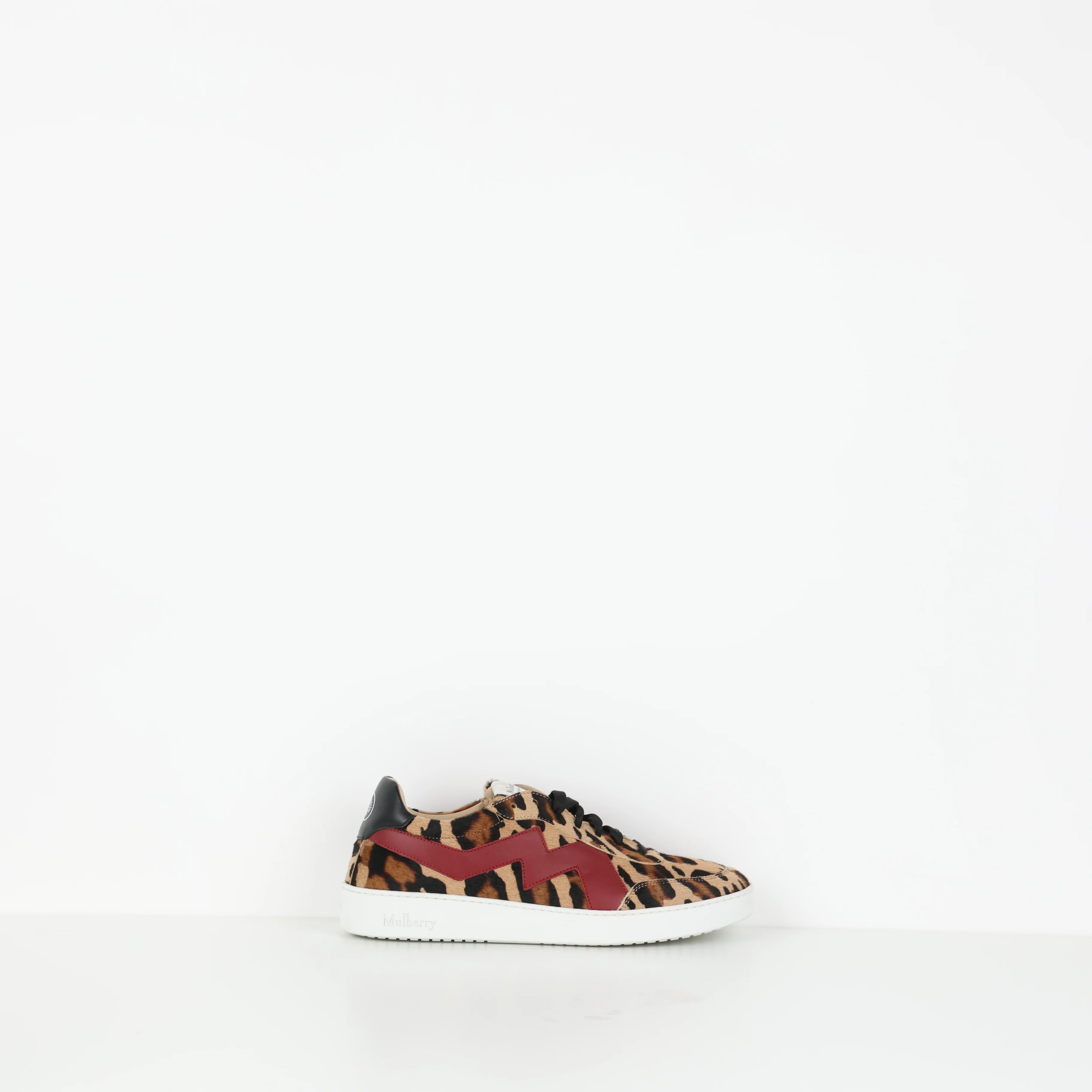 Trainers , Shoe Size 40